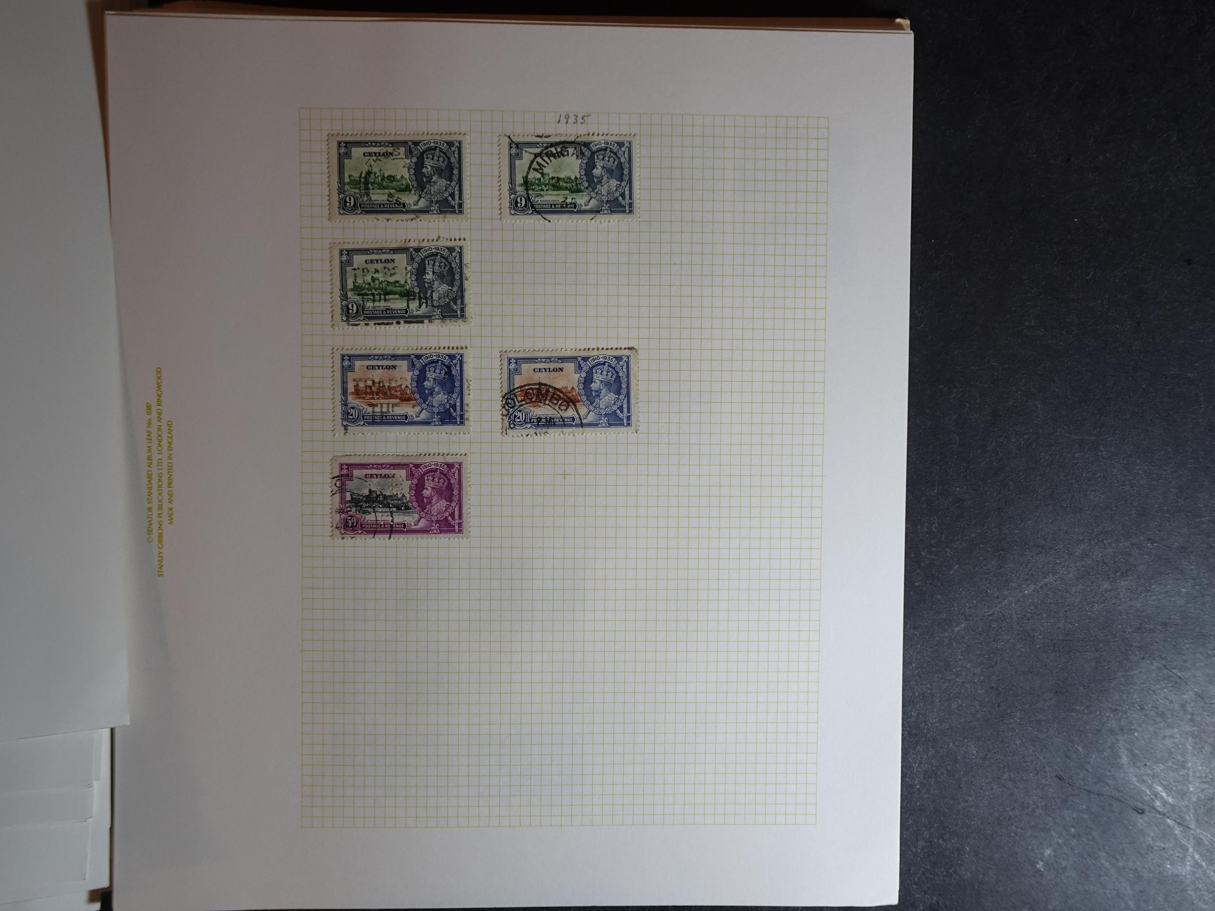 Partij op blanco bladen letter C in klemband. Bevat aardig klassiek materiaal. 57