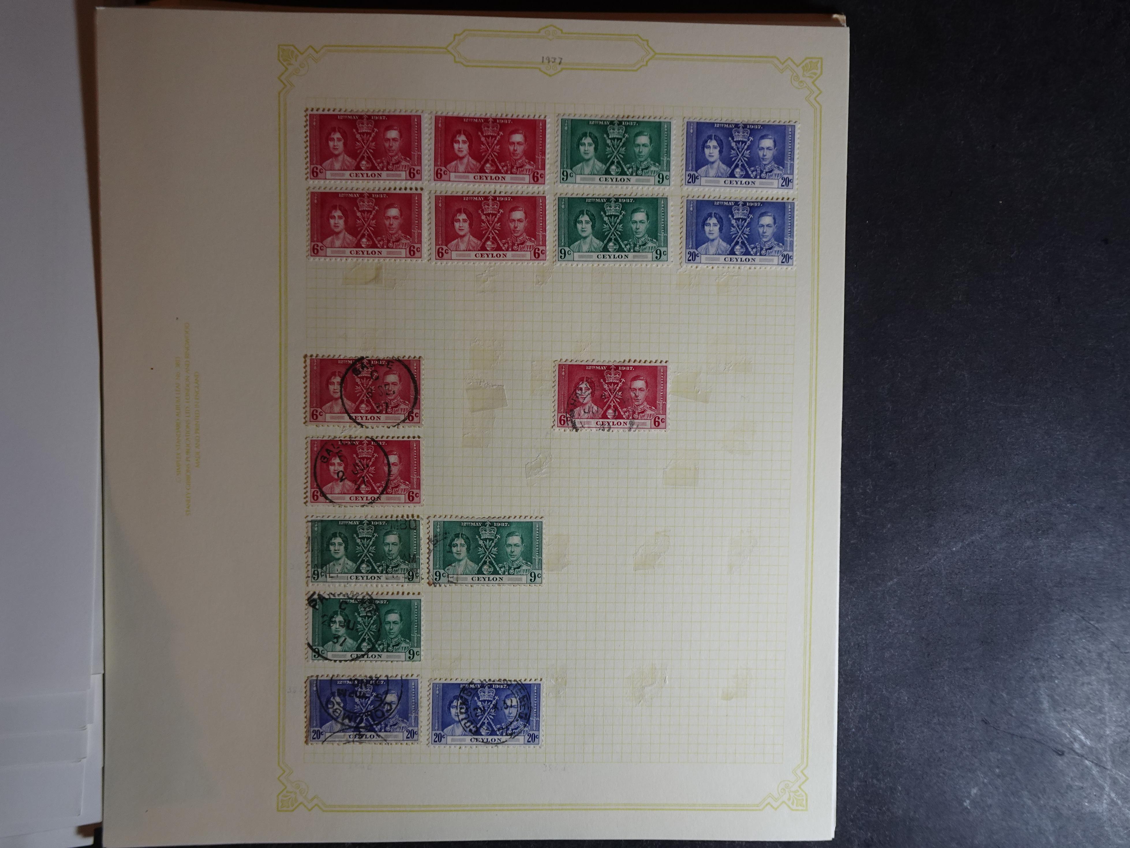 Partij op blanco bladen letter C in klemband. Bevat aardig klassiek materiaal. 58