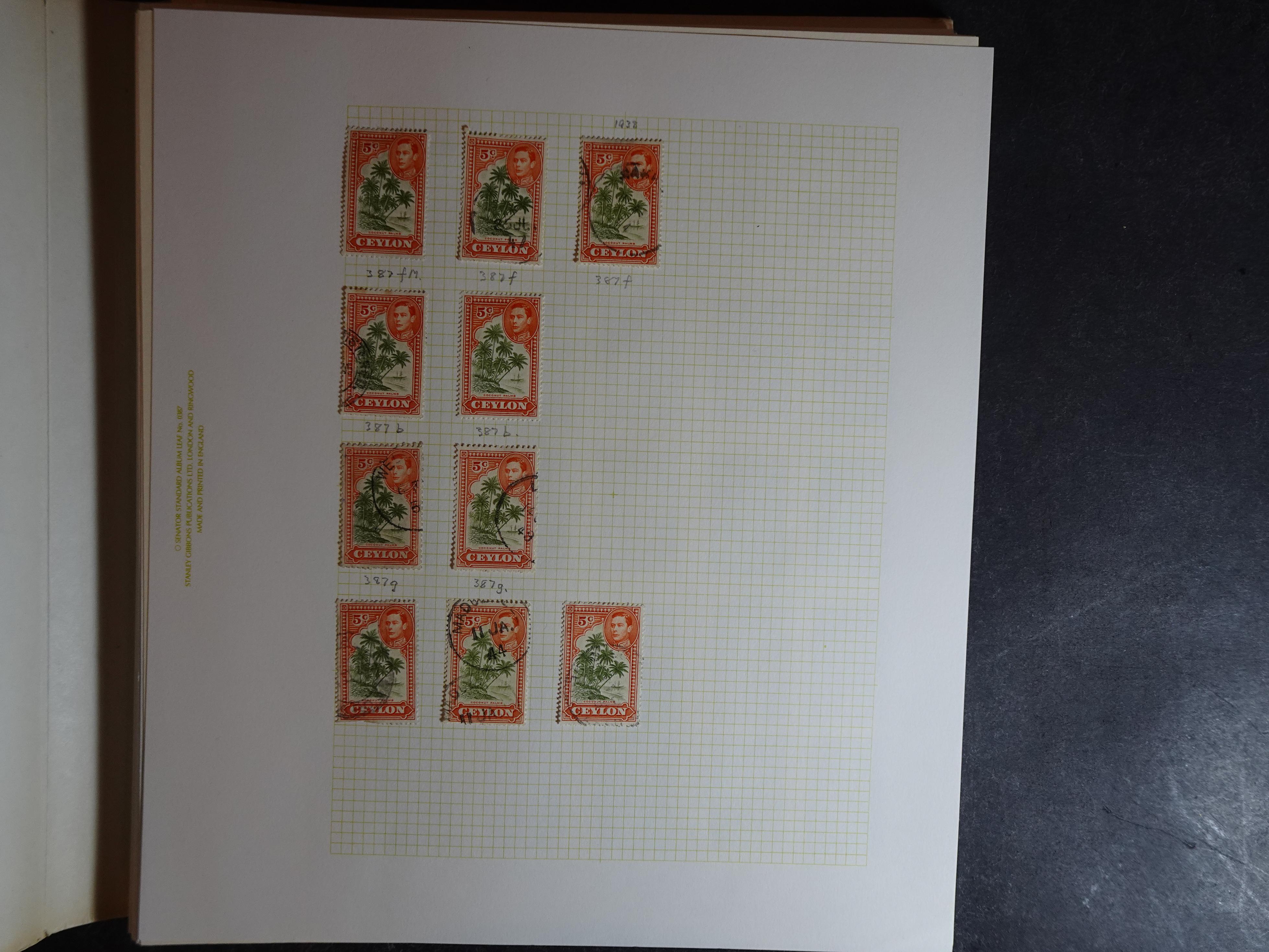 Partij op blanco bladen letter C in klemband. Bevat aardig klassiek materiaal. 61