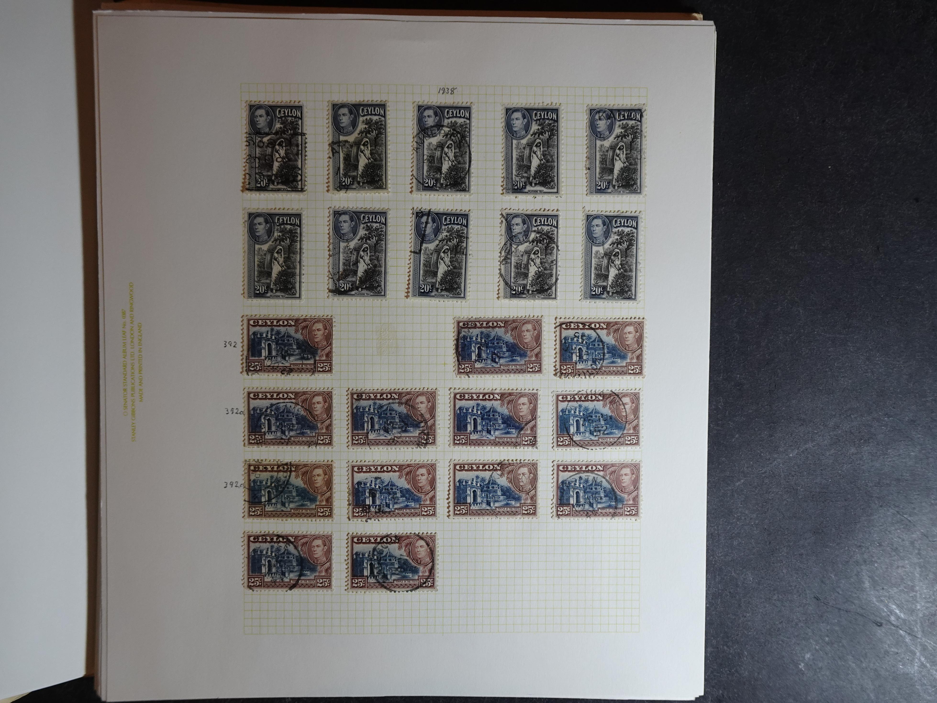 Partij op blanco bladen letter C in klemband. Bevat aardig klassiek materiaal. 64