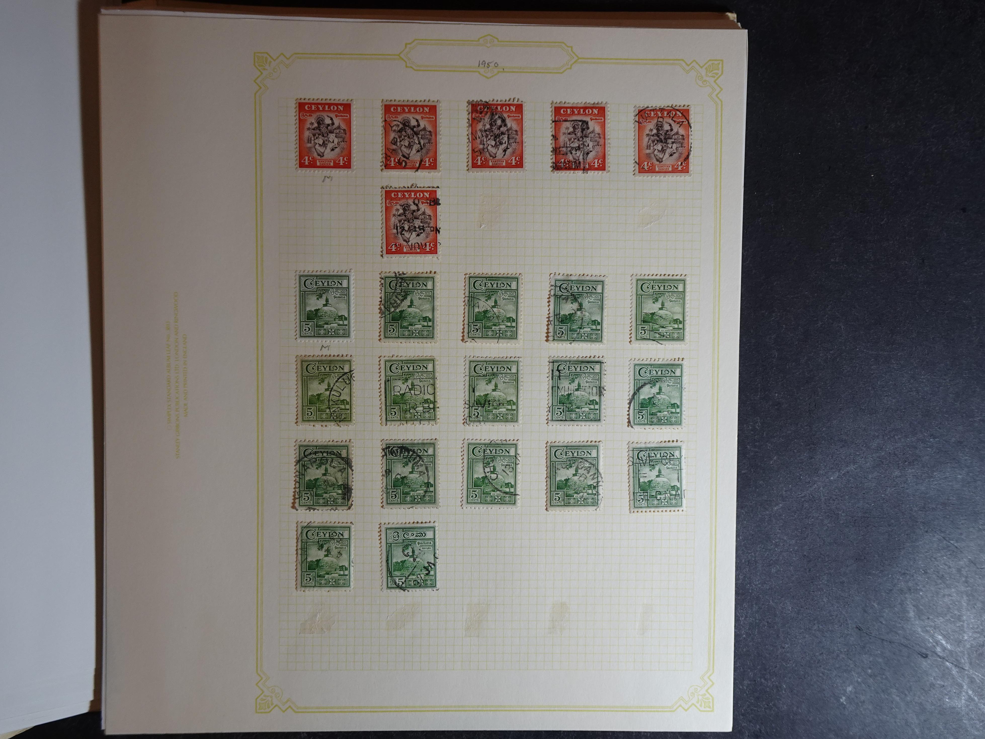 Partij op blanco bladen letter C in klemband. Bevat aardig klassiek materiaal. 72