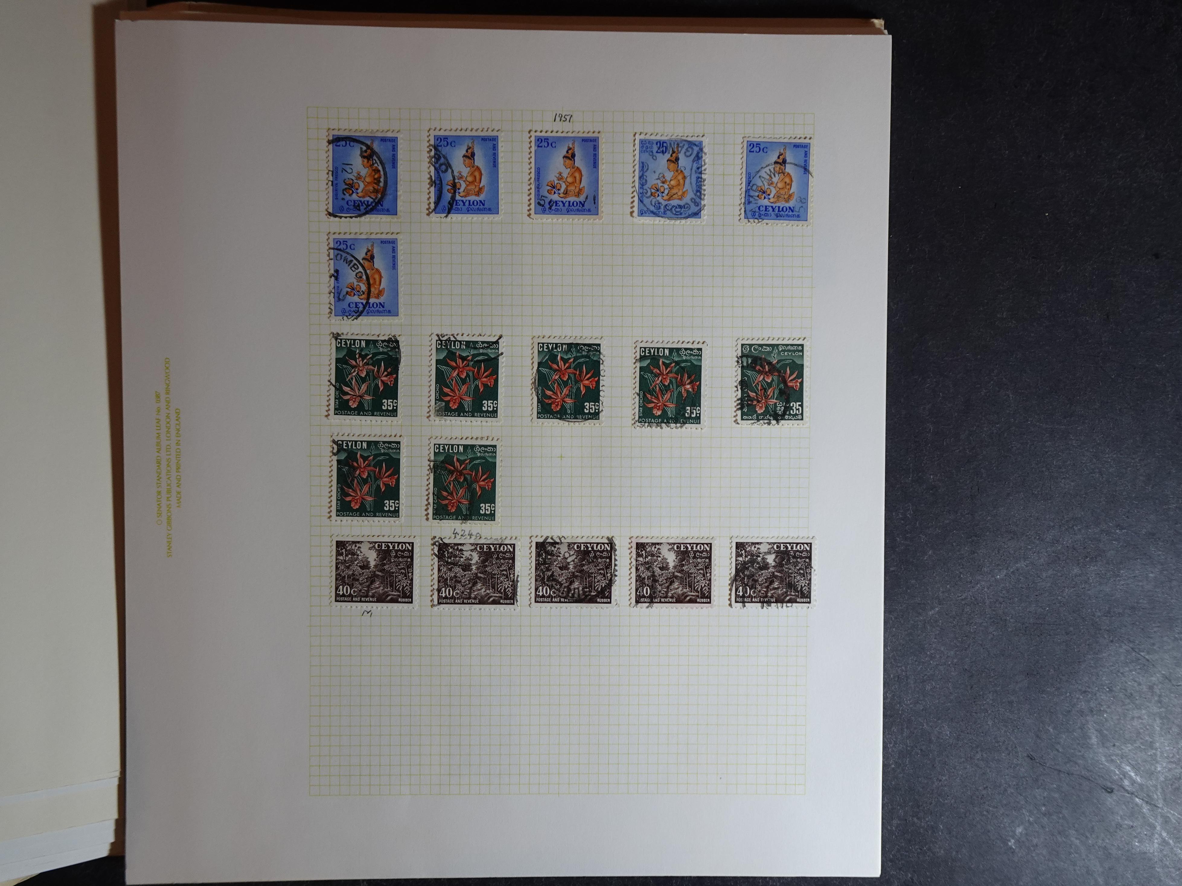 Partij op blanco bladen letter C in klemband. Bevat aardig klassiek materiaal. 76