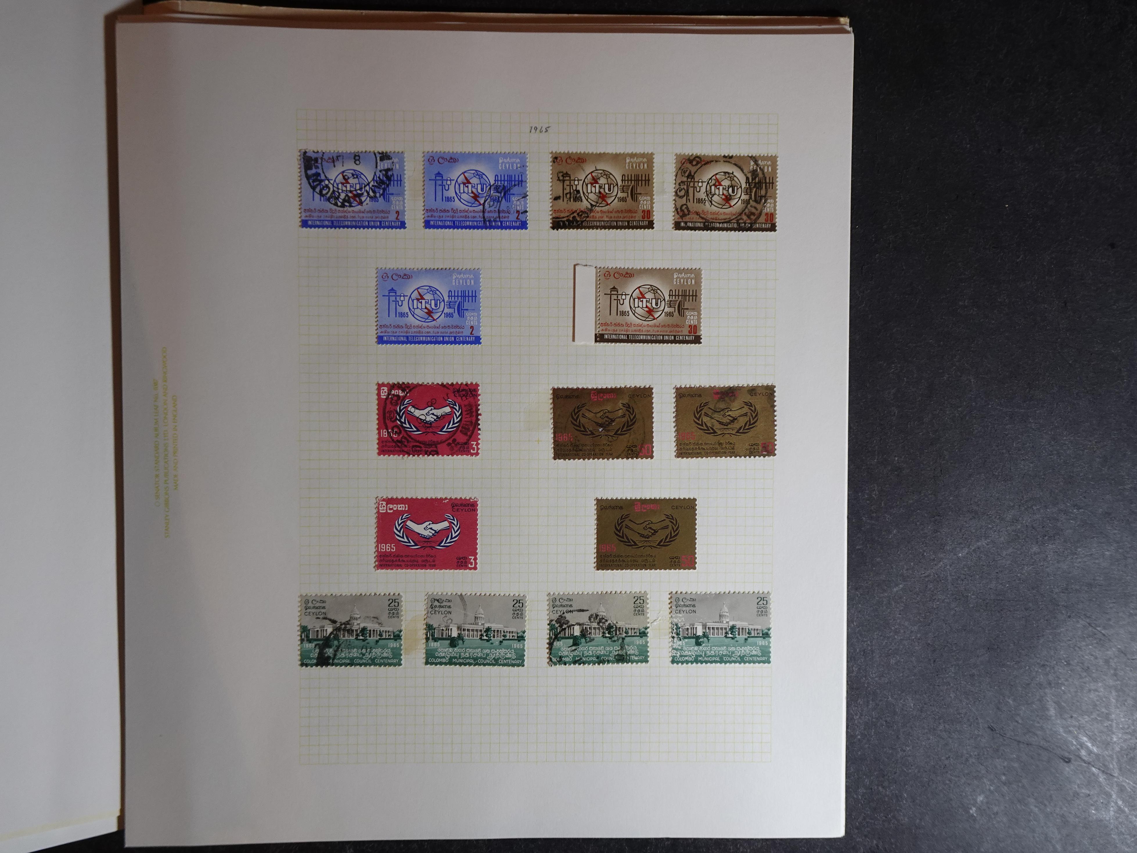 Partij op blanco bladen letter C in klemband. Bevat aardig klassiek materiaal. 92