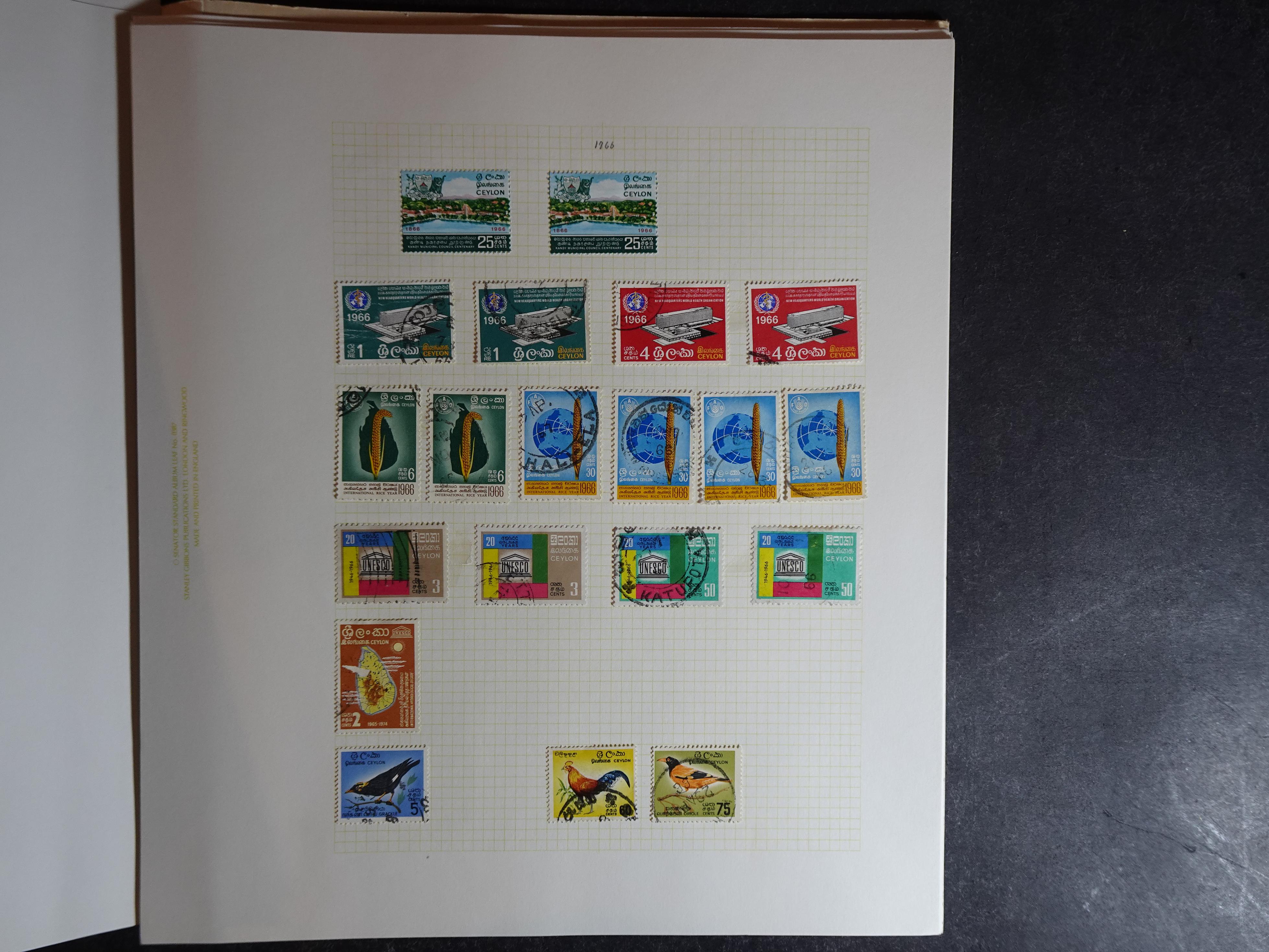 Partij op blanco bladen letter C in klemband. Bevat aardig klassiek materiaal. 93