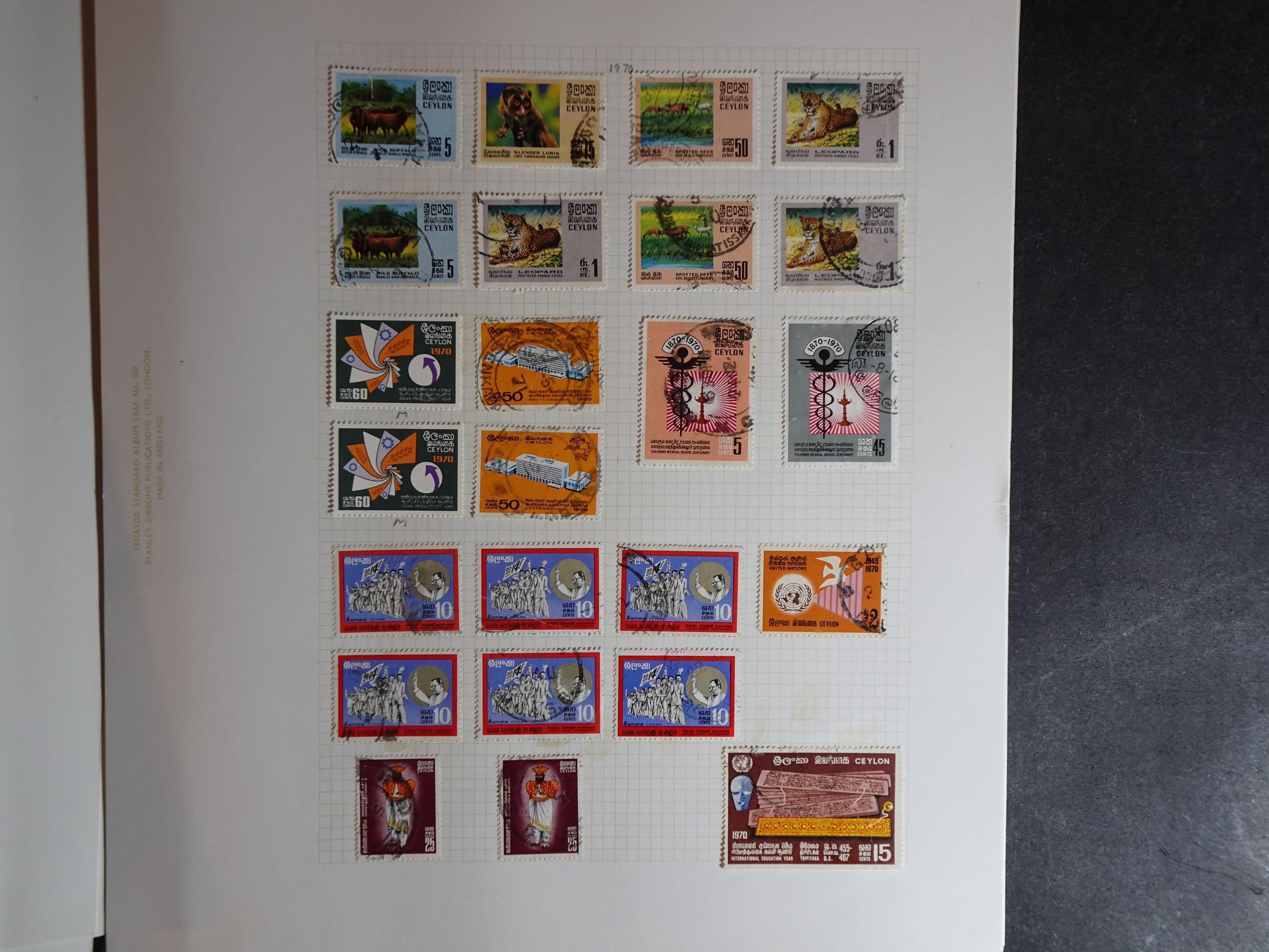 Partij op blanco bladen letter C in klemband. Bevat aardig klassiek materiaal. 98