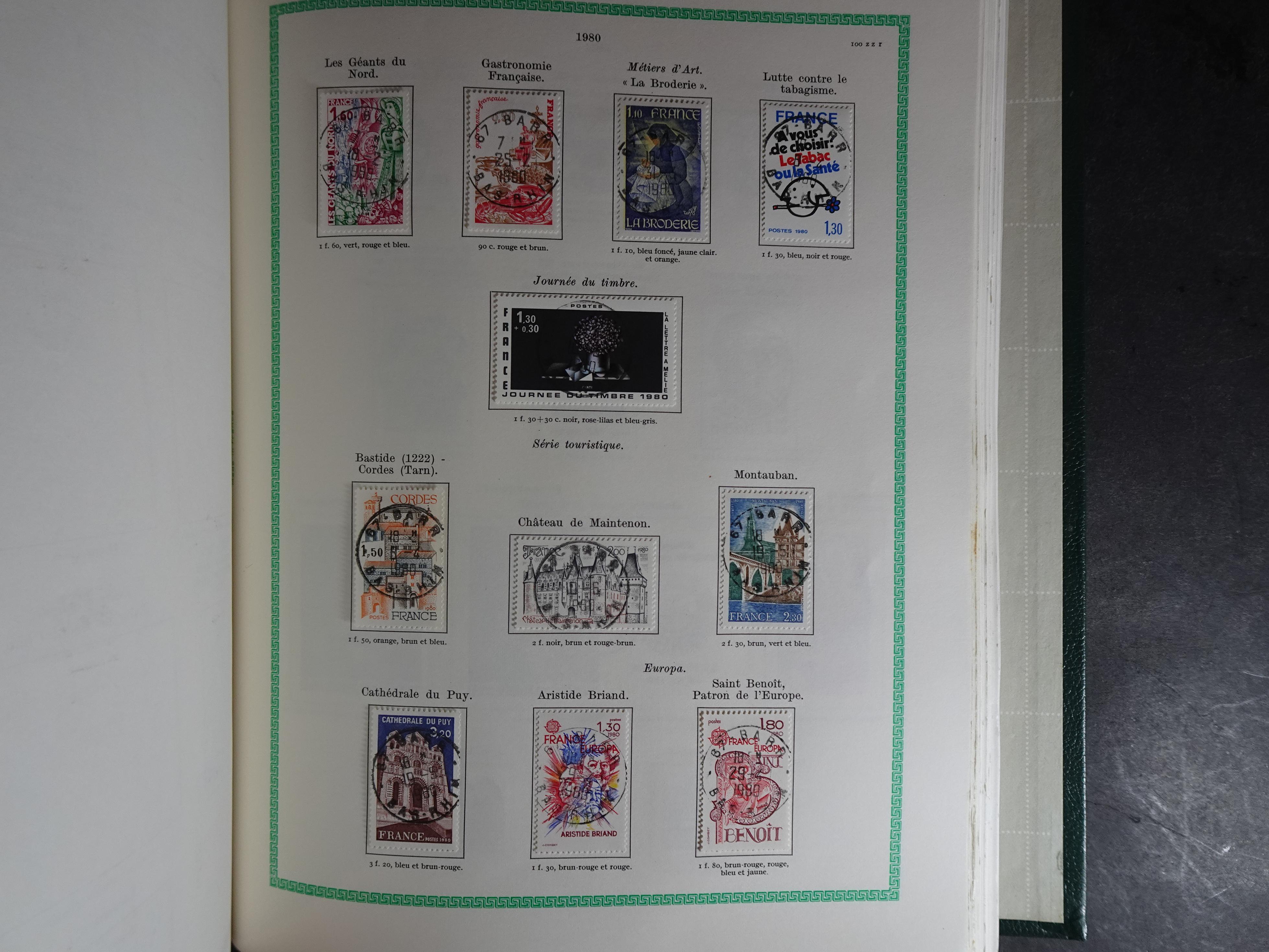 Nette collectie en goed gevulde vanaf klassiek met betere materiaal t/m 1990. 159