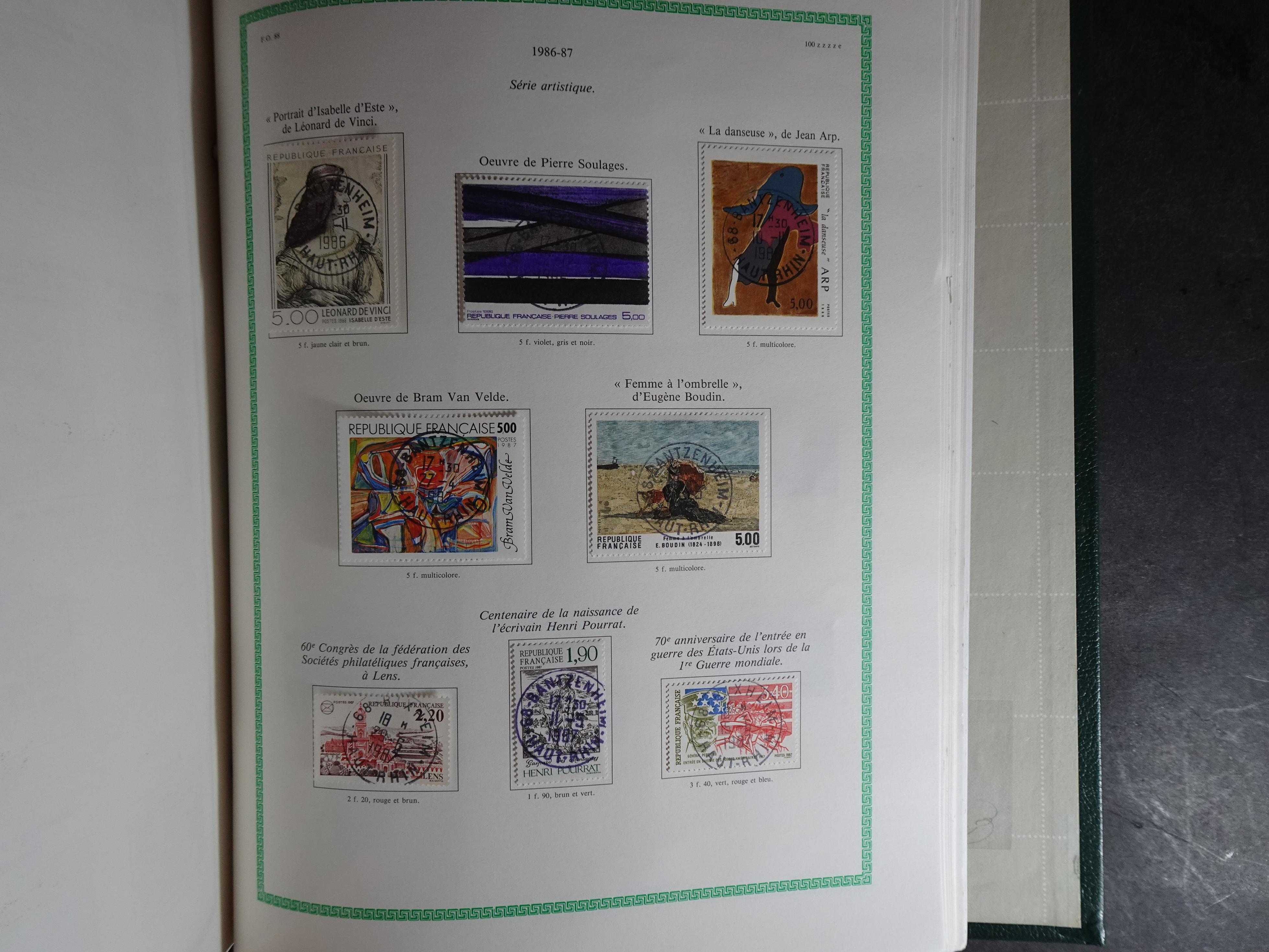 Nette collectie en goed gevulde vanaf klassiek met betere materiaal t/m 1990. 196