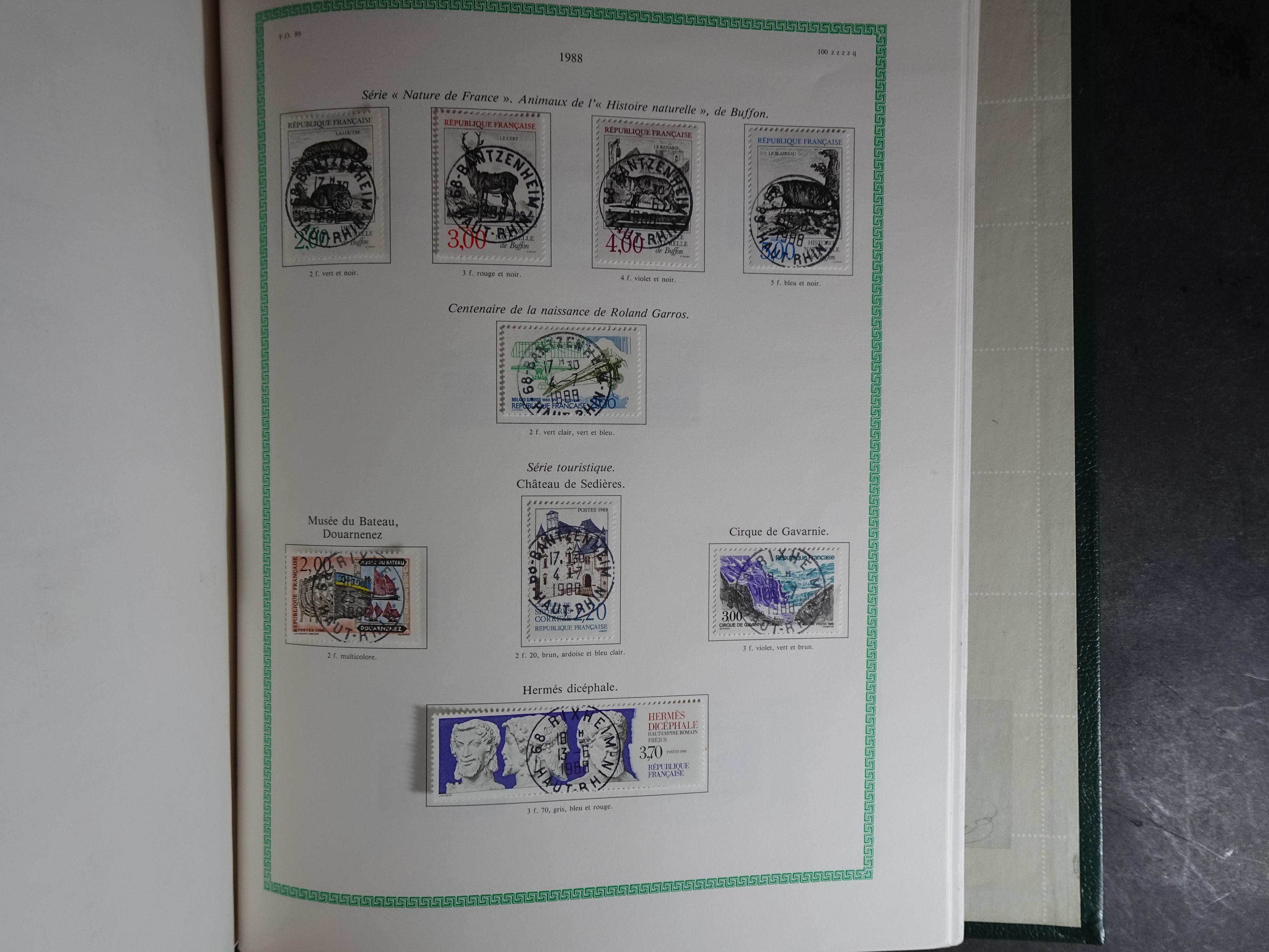 Nette collectie en goed gevulde vanaf klassiek met betere materiaal t/m 1990. 207