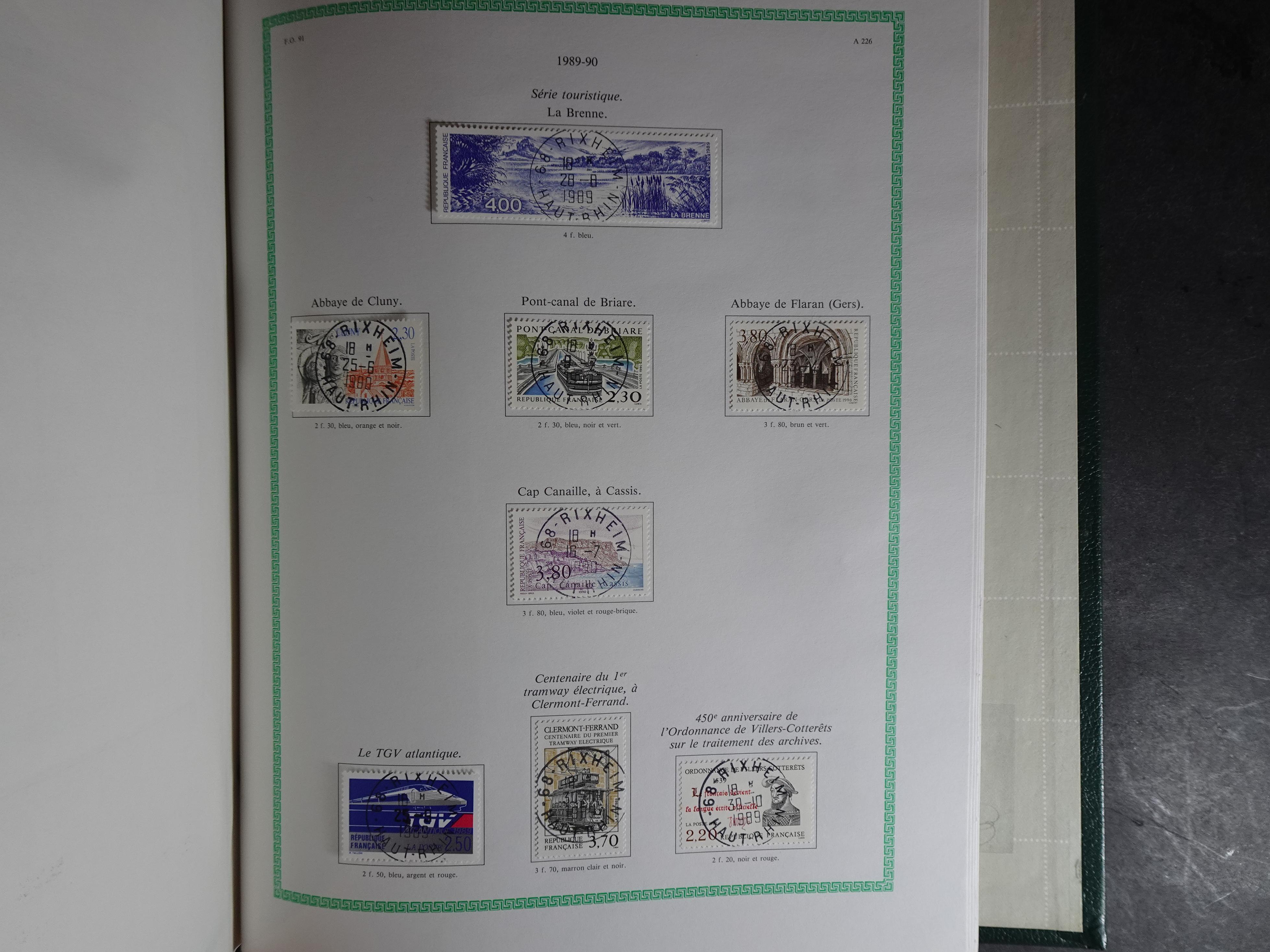 Nette collectie en goed gevulde vanaf klassiek met betere materiaal t/m 1990. 217