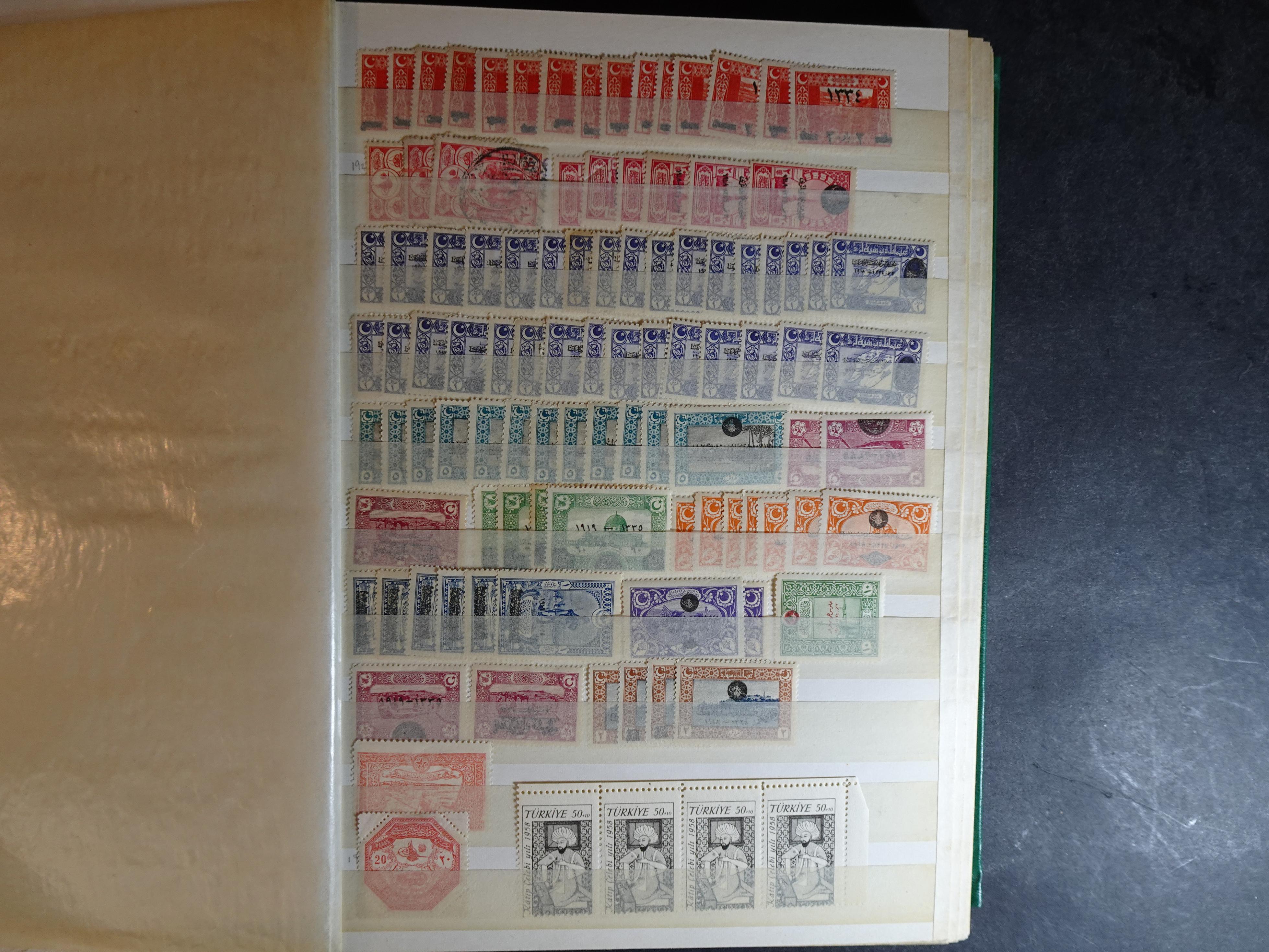 Mooie uitzoek partij met veel beter materiaal. Hoge cat waarde. 5