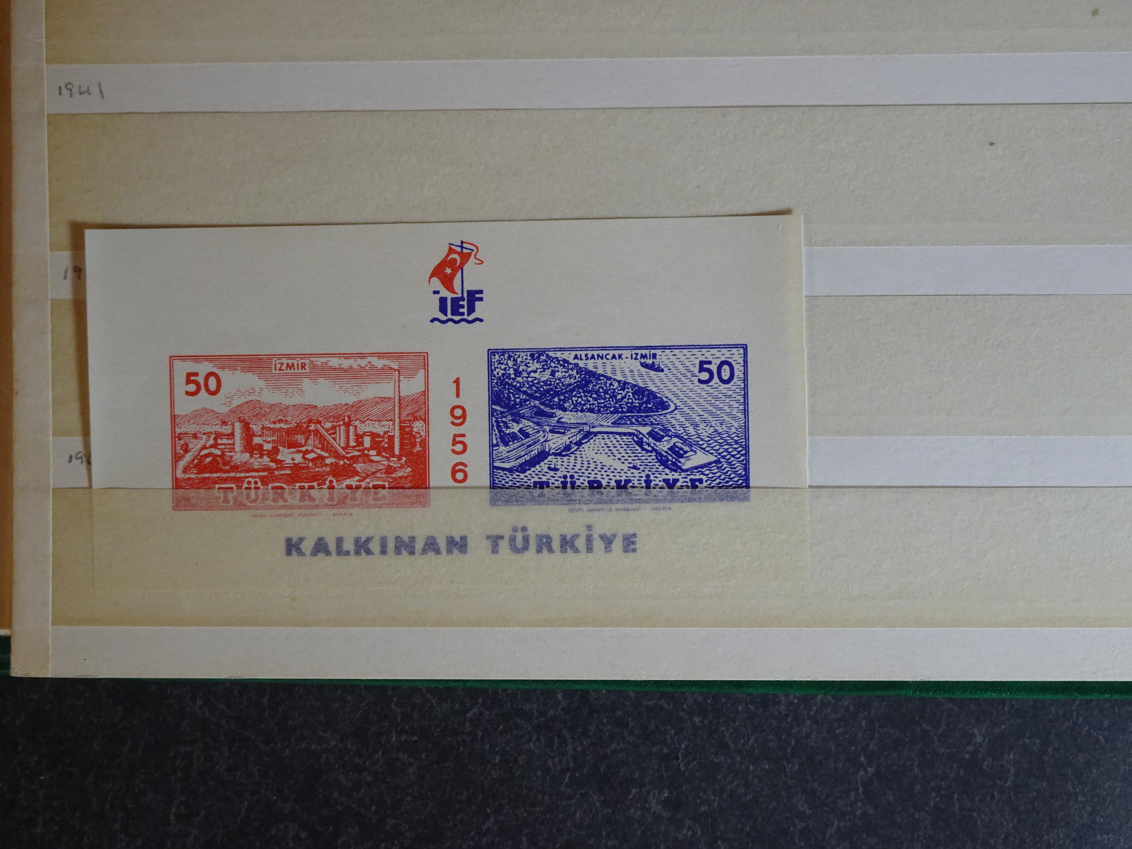 Mooie uitzoek partij met veel beter materiaal. Hoge cat waarde. 6