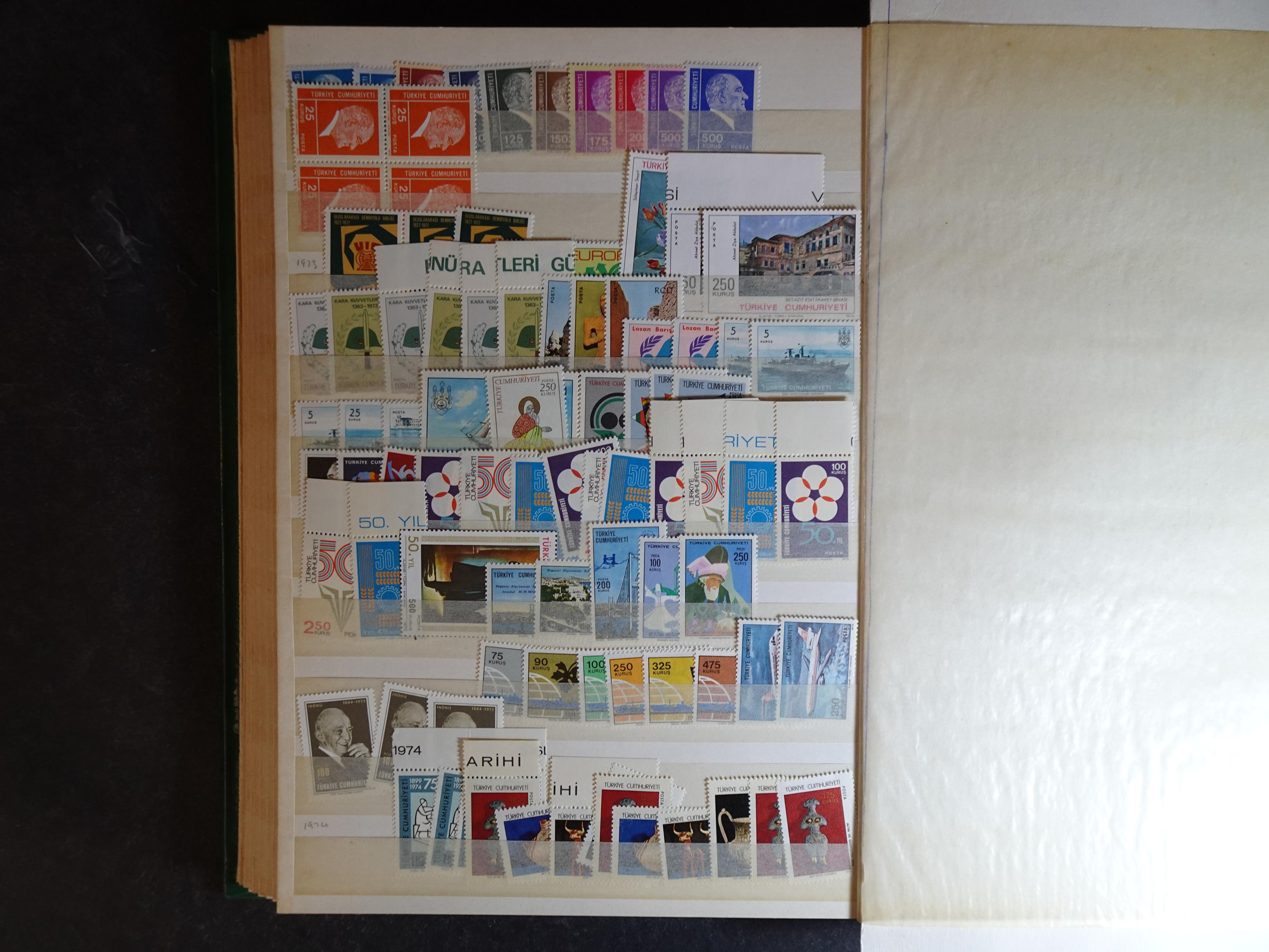 Mooie uitzoek partij met veel beter materiaal. Hoge cat waarde. 16