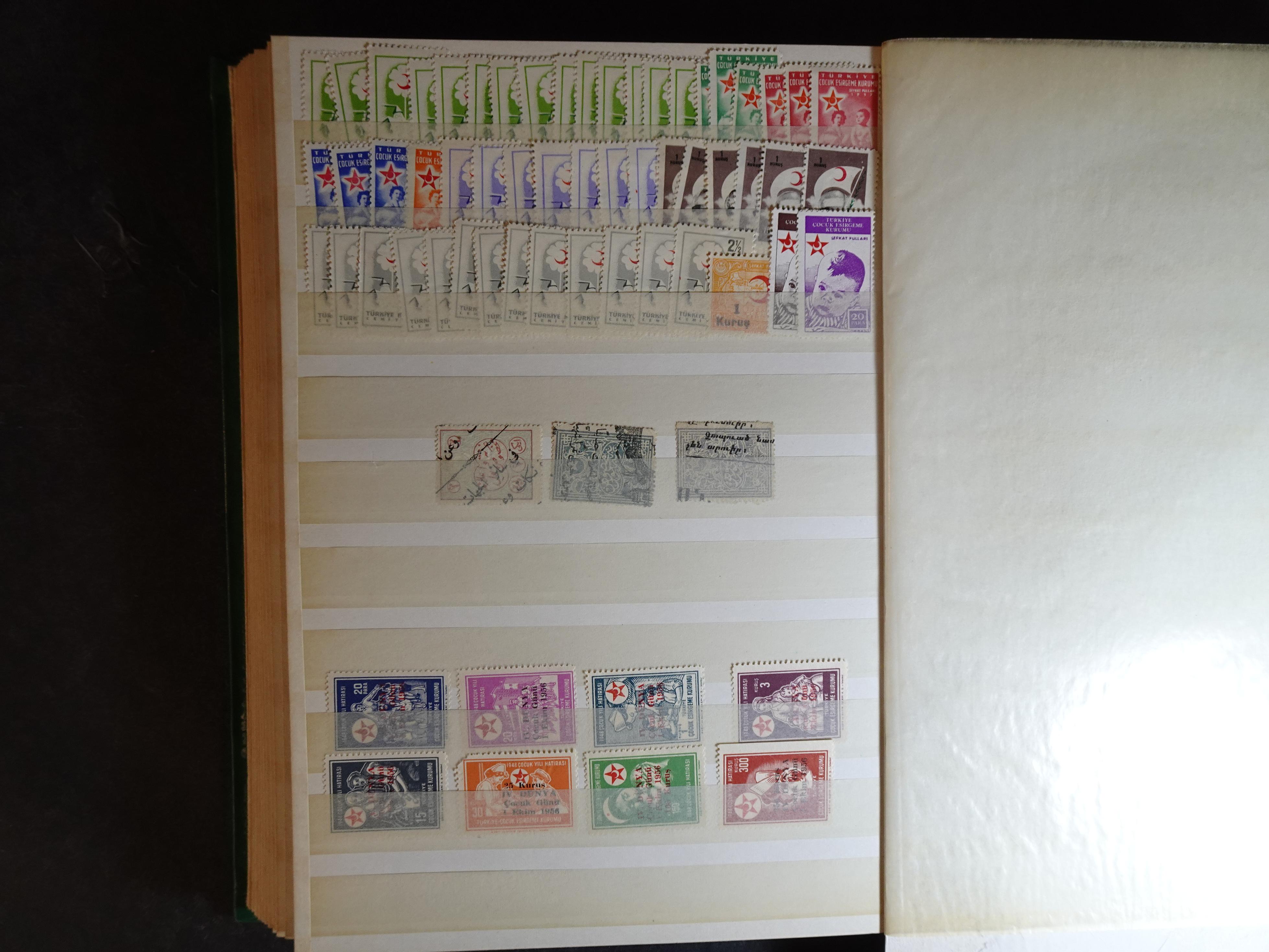 Mooie uitzoek partij met veel beter materiaal. Hoge cat waarde. 24