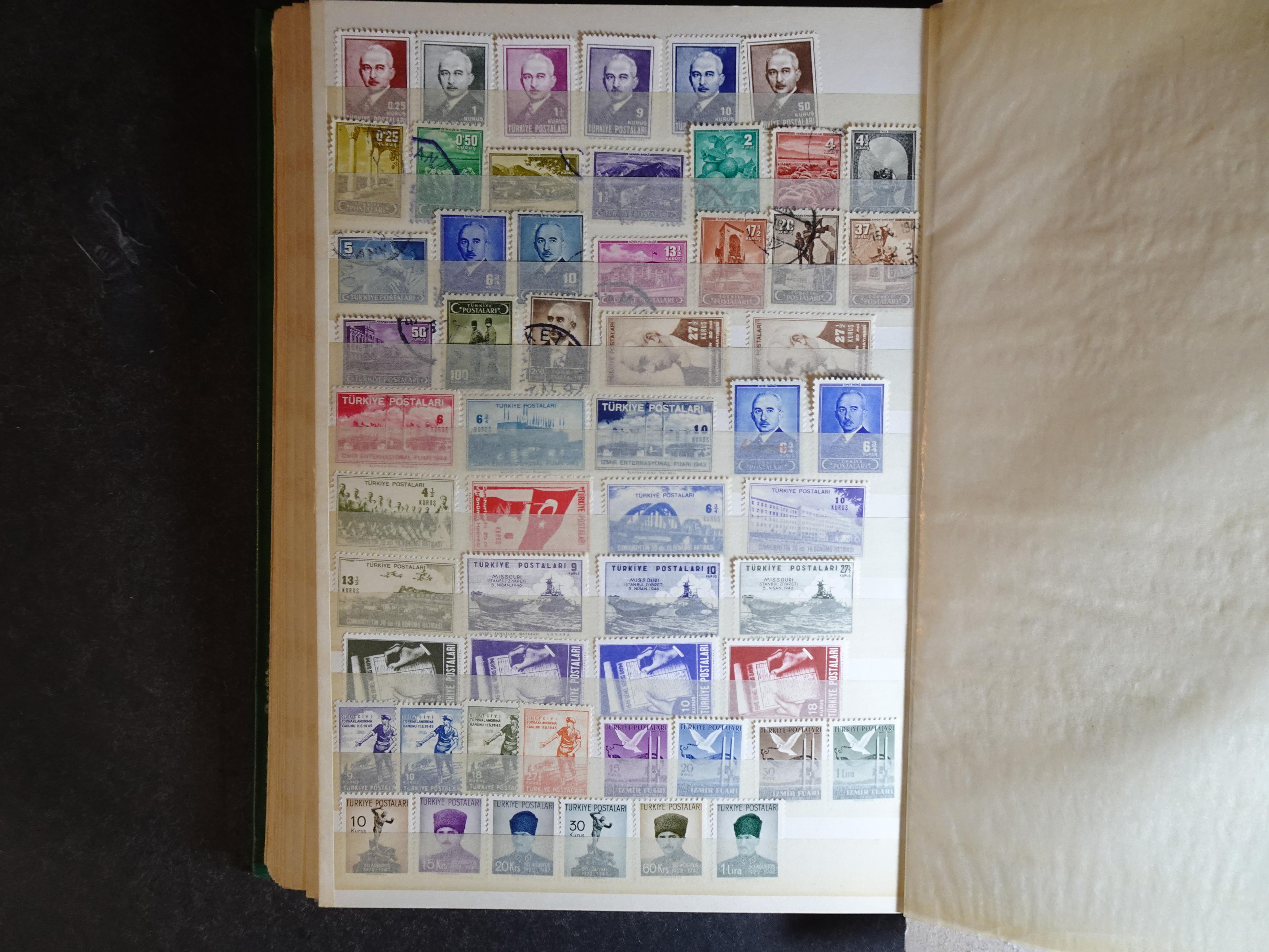 Mooie uitzoek partij met veel beter materiaal. Hoge cat waarde. 26