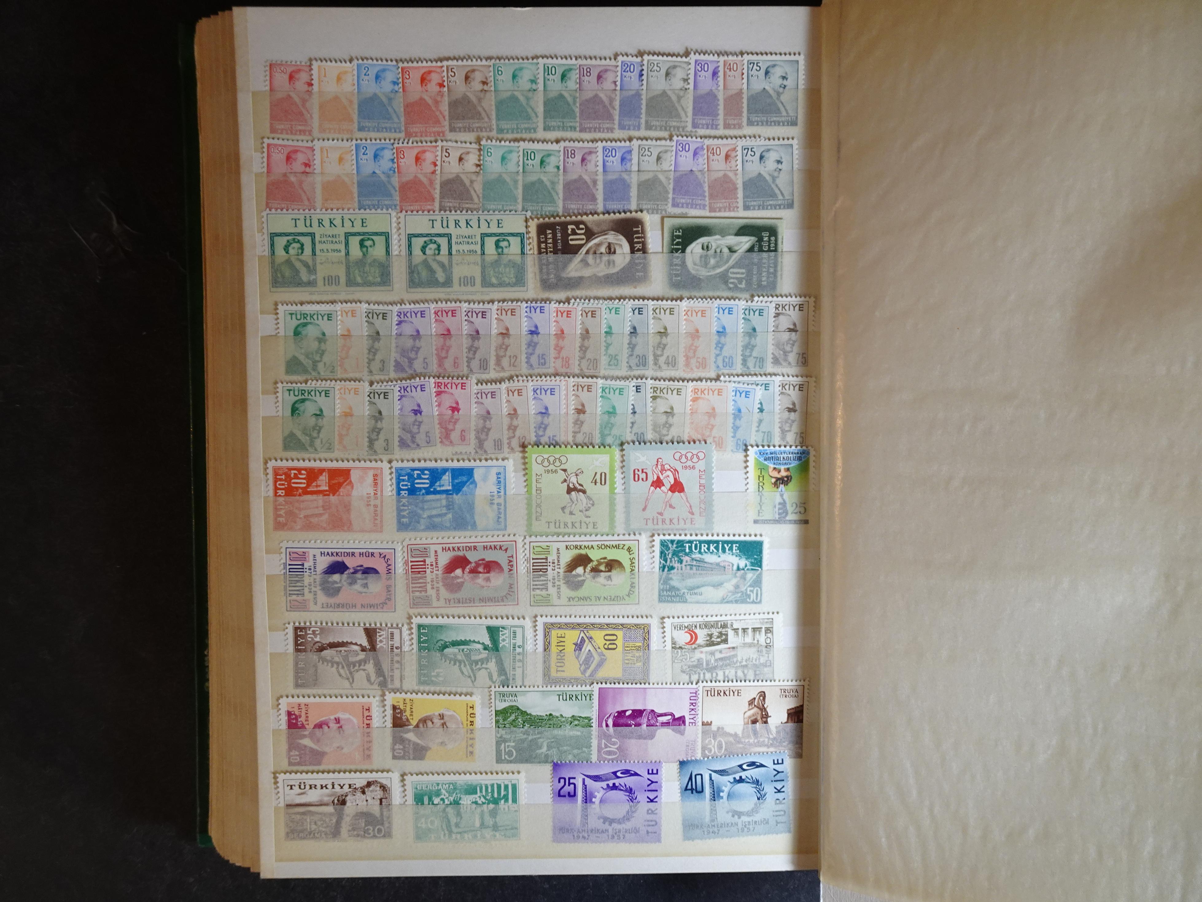 Mooie uitzoek partij met veel beter materiaal. Hoge cat waarde. 32