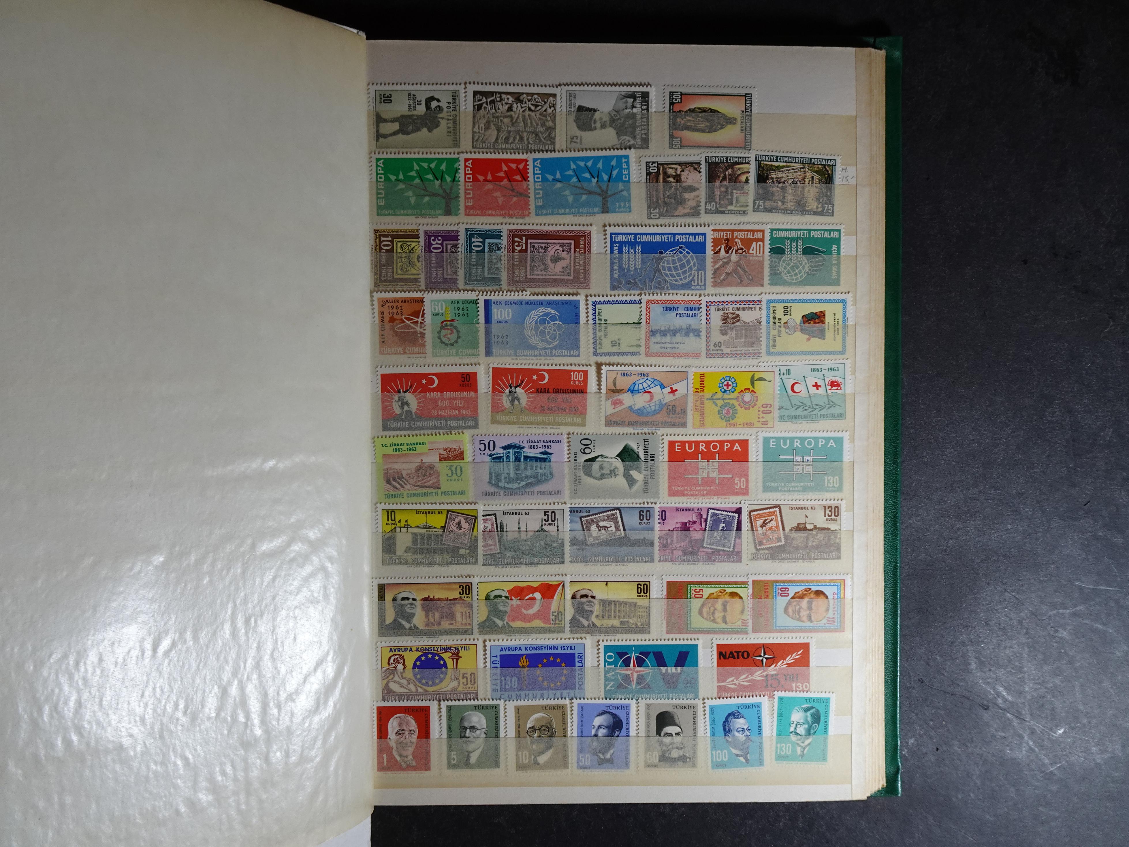 Mooie uitzoek partij met veel beter materiaal. Hoge cat waarde. 37