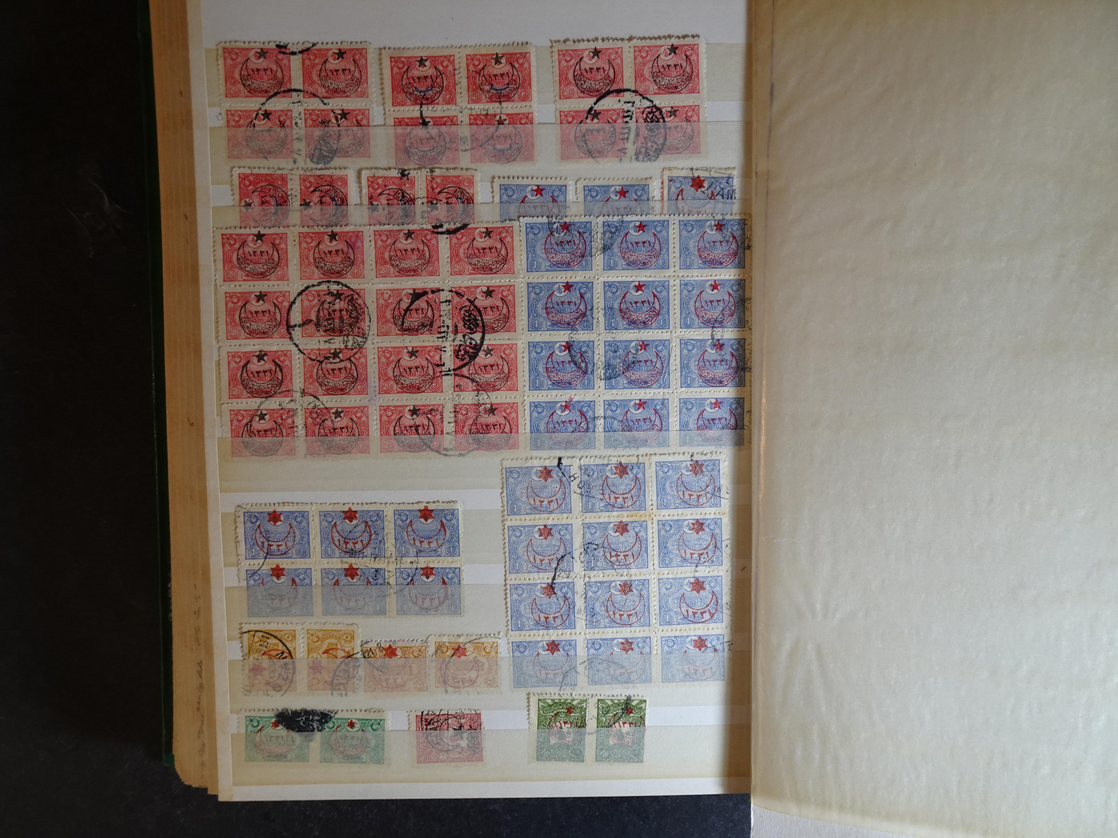 Mooie uitzoek partij met veel beter materiaal. Hoge cat waarde. 42