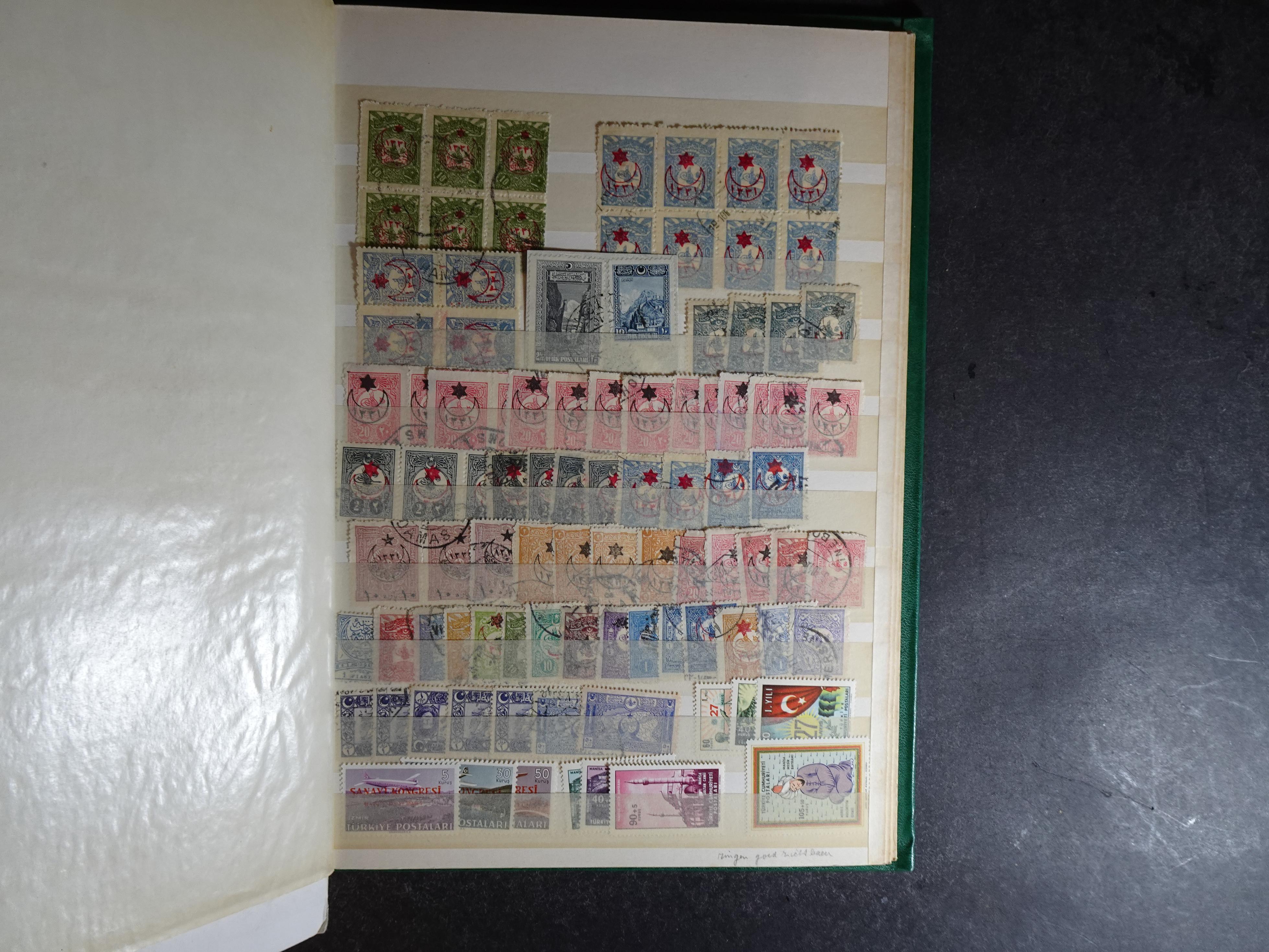 Mooie uitzoek partij met veel beter materiaal. Hoge cat waarde. 43