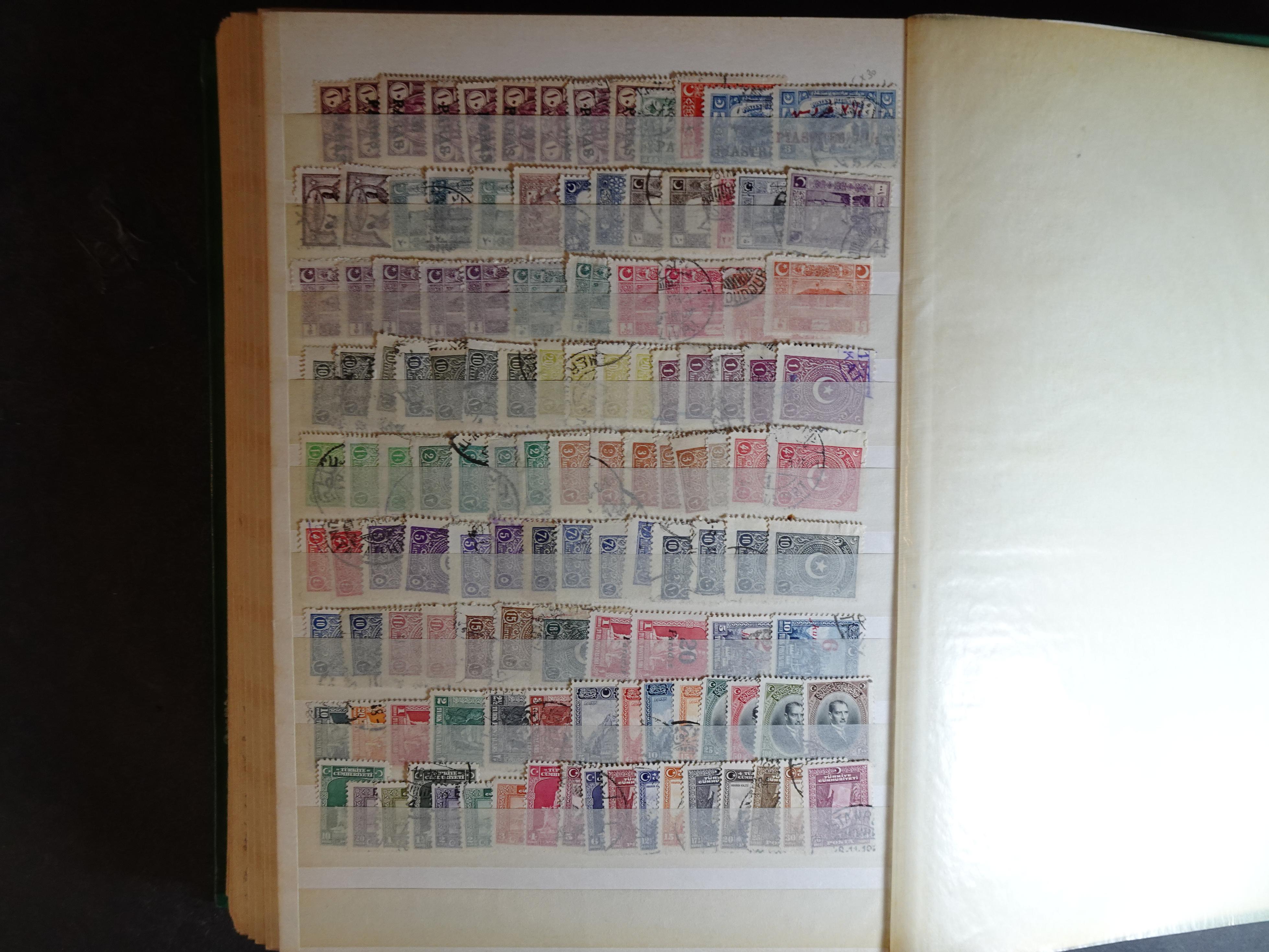 Mooie uitzoek partij met veel beter materiaal. Hoge cat waarde. 48