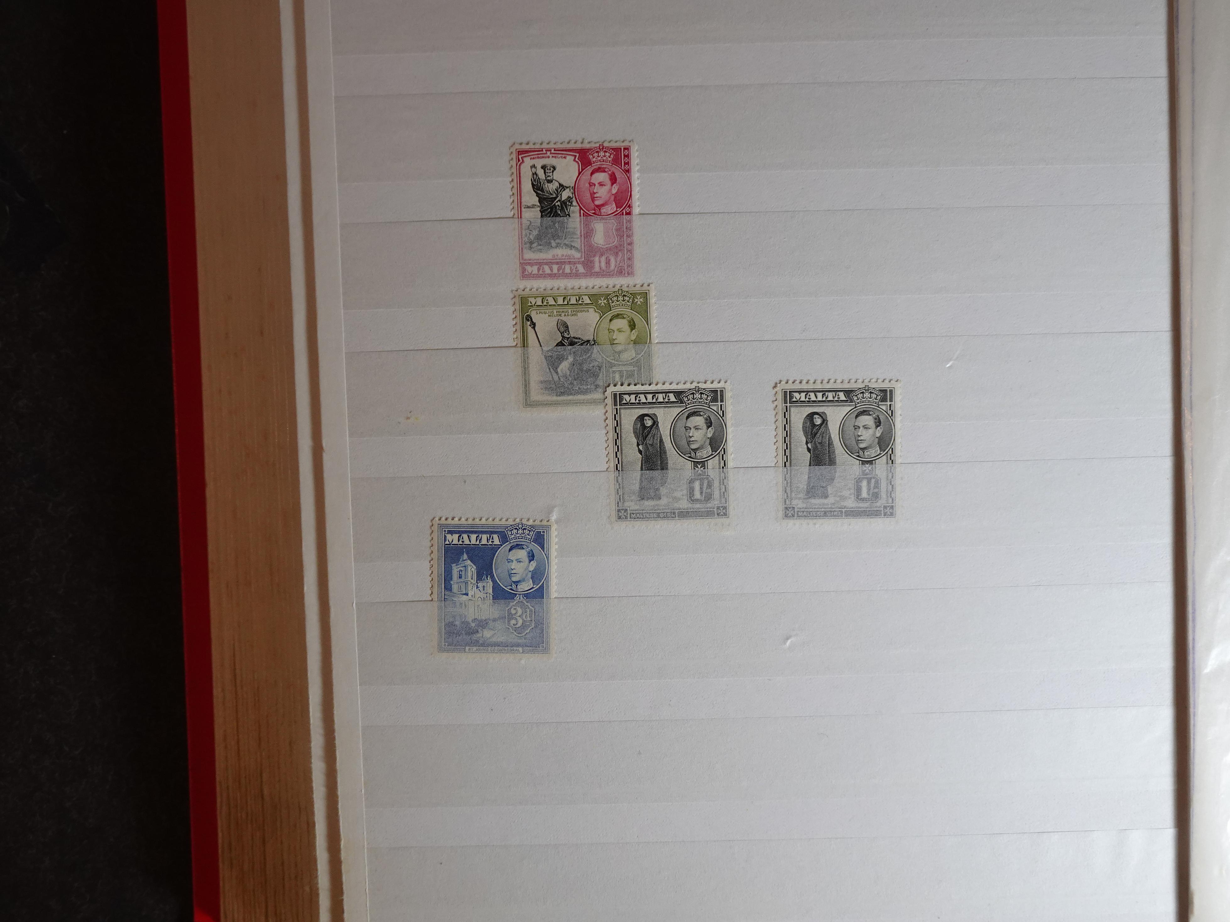 Klassieke uitzoek partij met veel leuk materiaal. 44