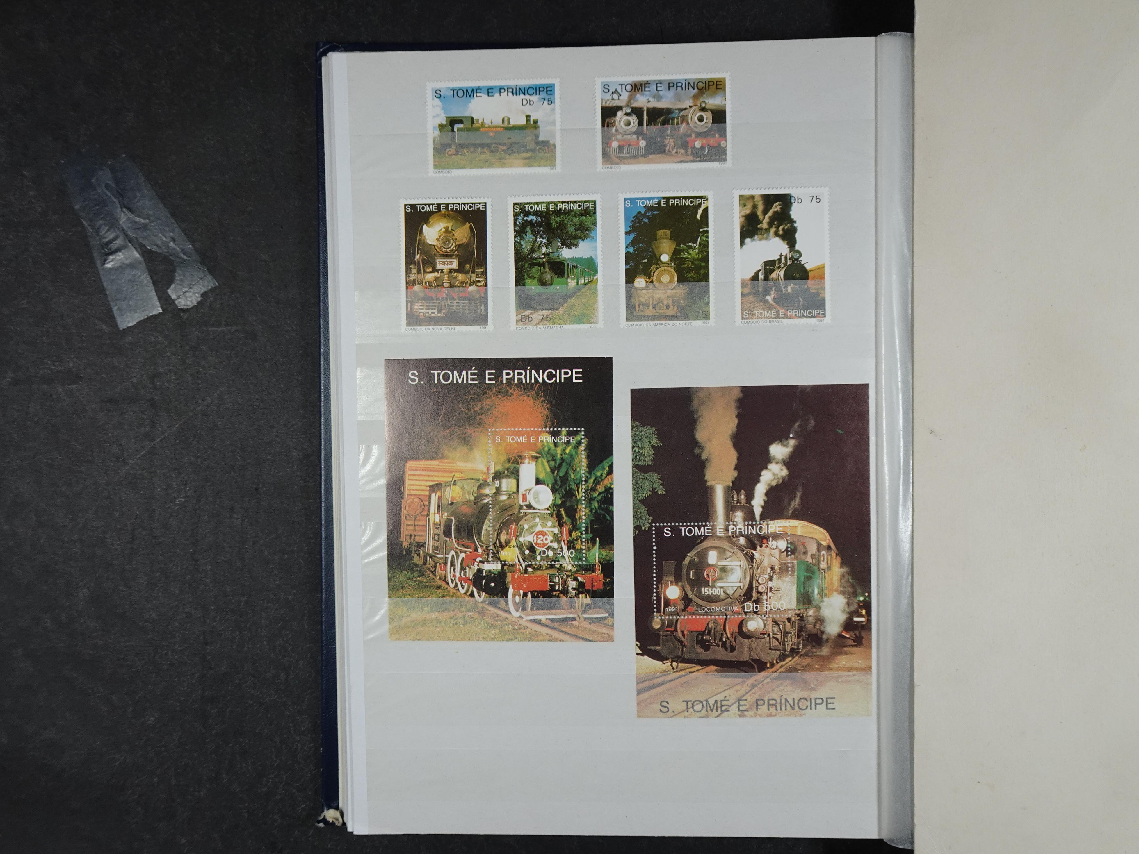 Prachtige en zeer uitgebreide collectie letters S en T waarbij veel ongetand, opdrukken. Hoge cat waarde. 22