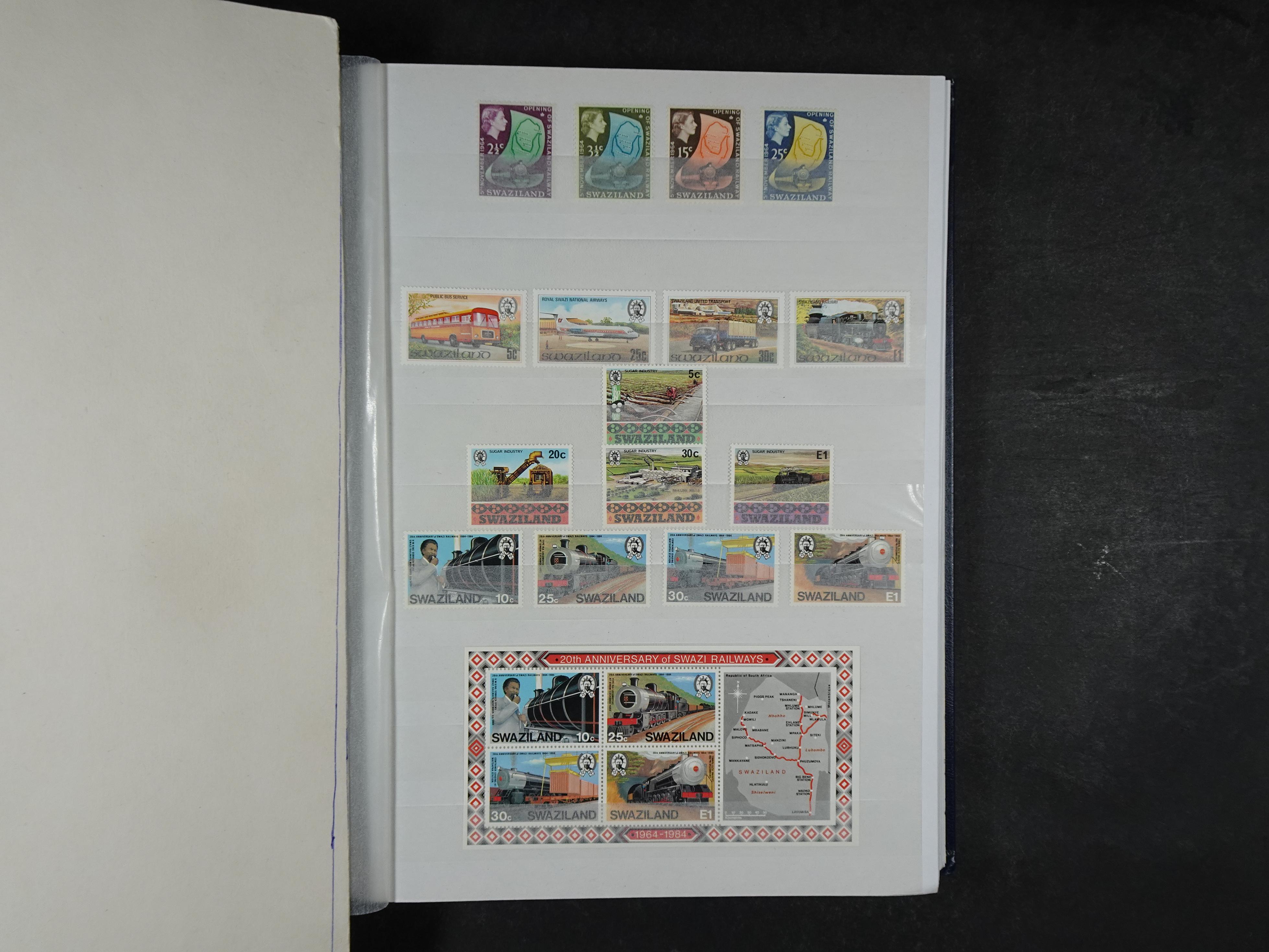 Prachtige en zeer uitgebreide collectie letters S en T waarbij veel ongetand, opdrukken. Hoge cat waarde. 29