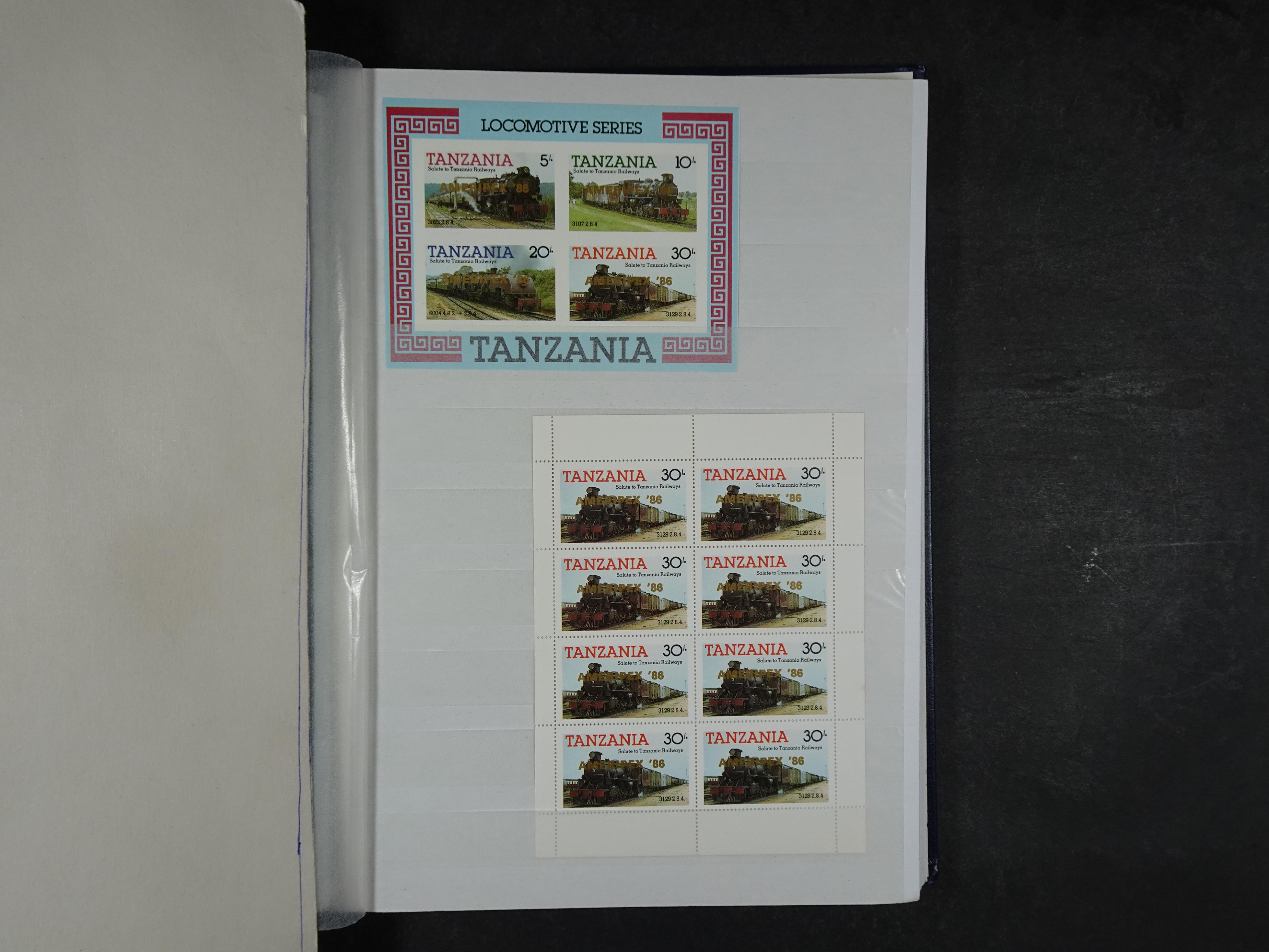 Prachtige en zeer uitgebreide collectie letters S en T waarbij veel ongetand, opdrukken. Hoge cat waarde. 43