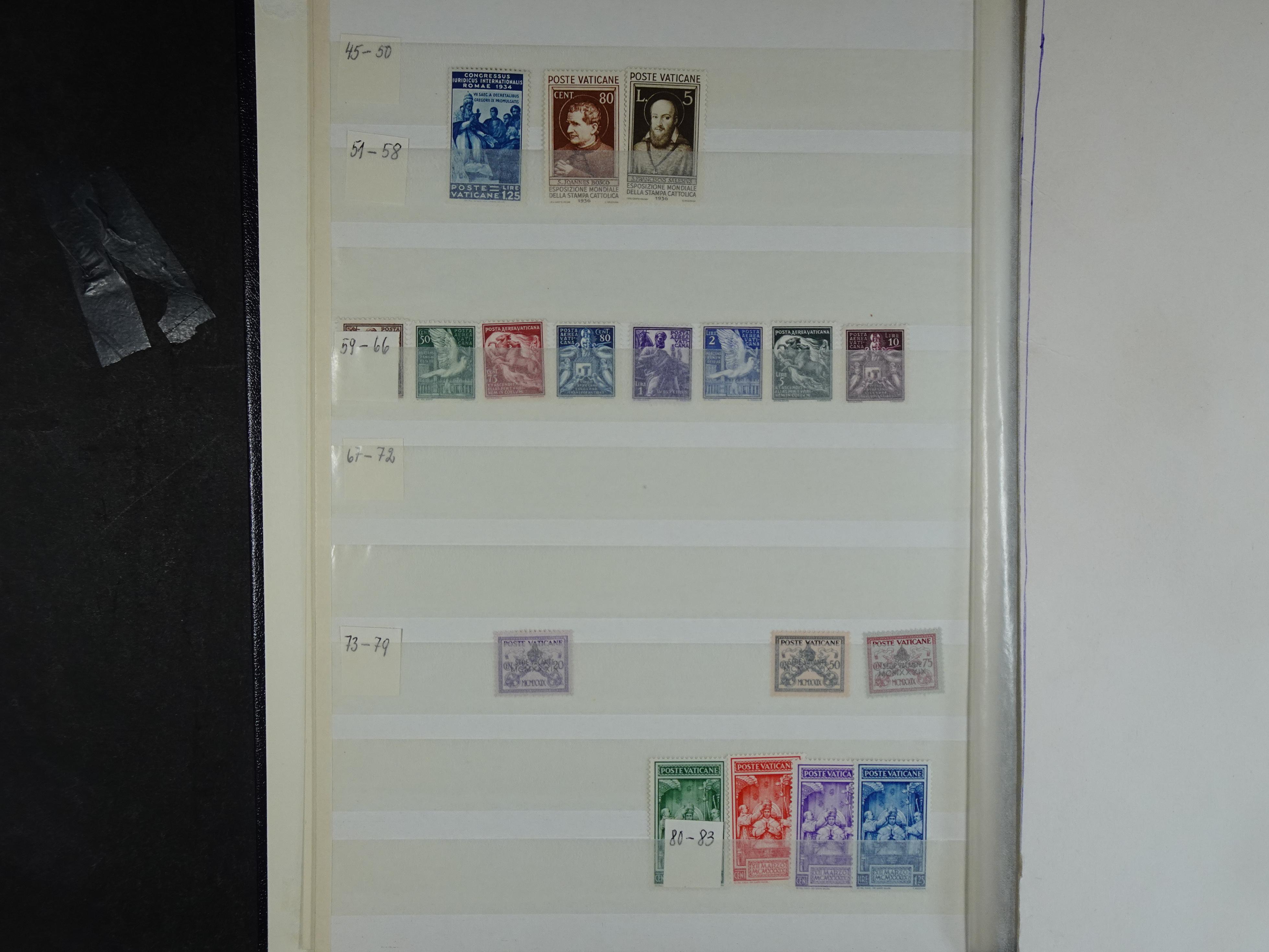 Verzameling incl. blokken in dik groot formaat insteekalbum. 2