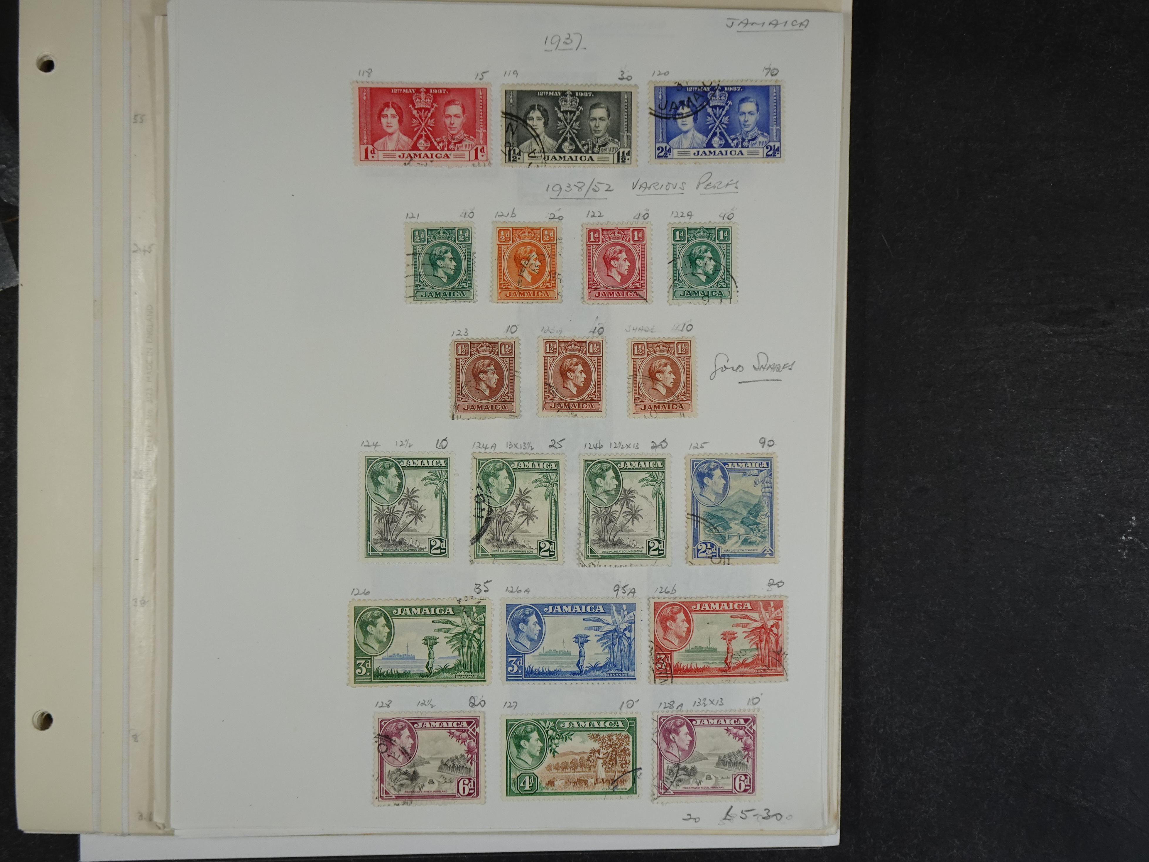 Verzameling vanaf klassiek met doubletten op bladen.
Bevat beter genoteerd. 13