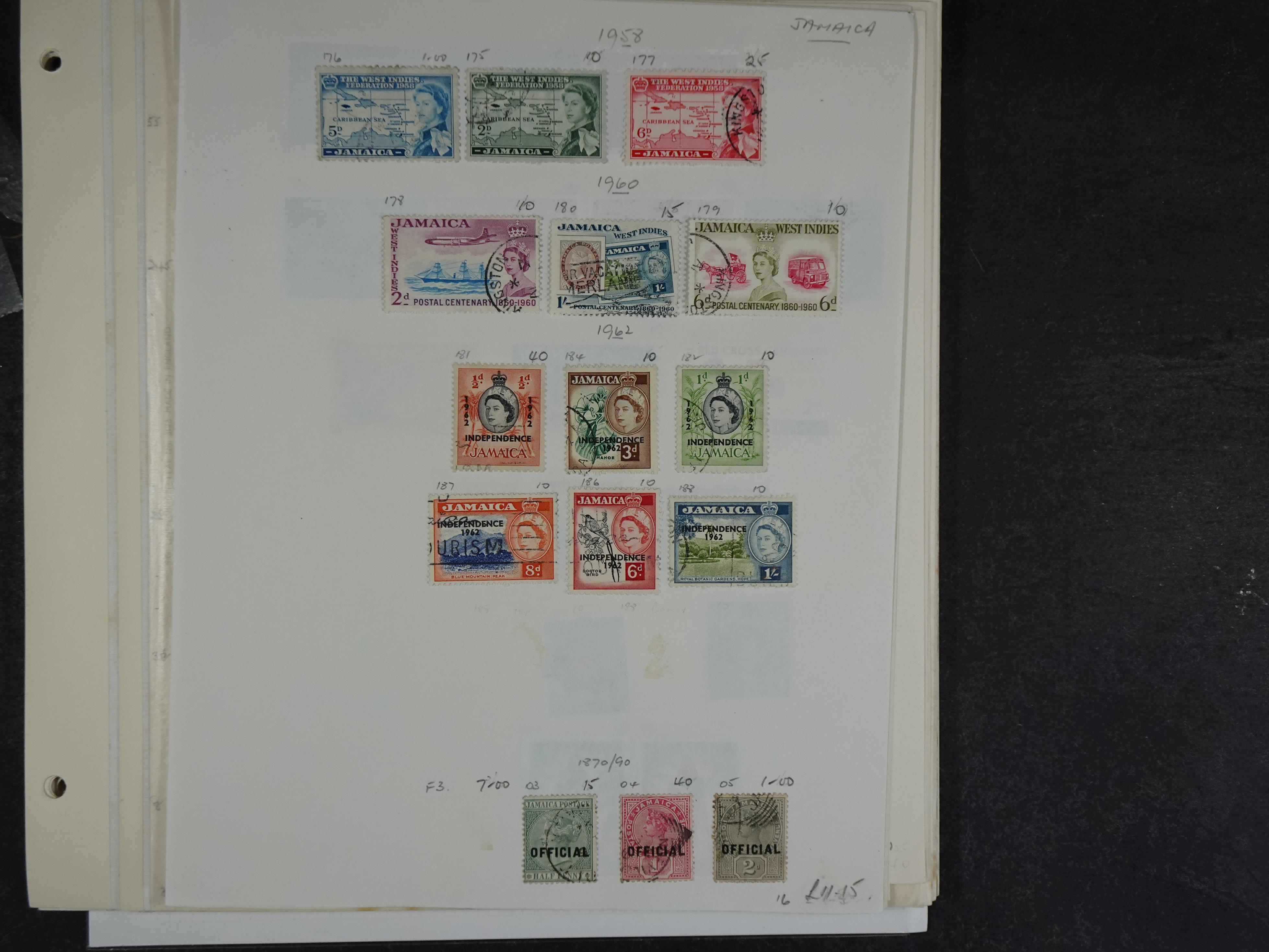 Verzameling vanaf klassiek met doubletten op bladen.
Bevat beter genoteerd. 17