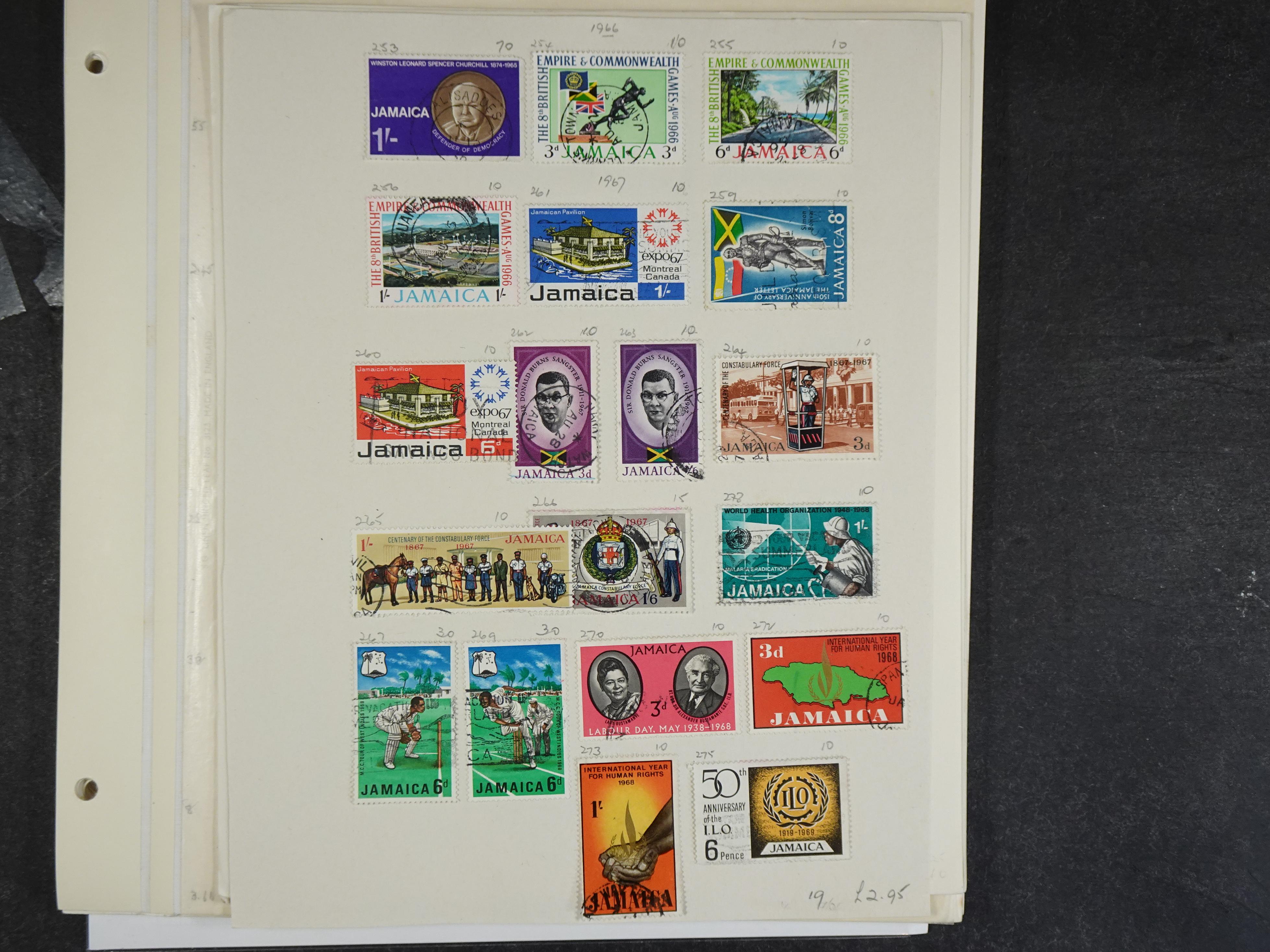 Verzameling vanaf klassiek met doubletten op bladen.
Bevat beter genoteerd. 20