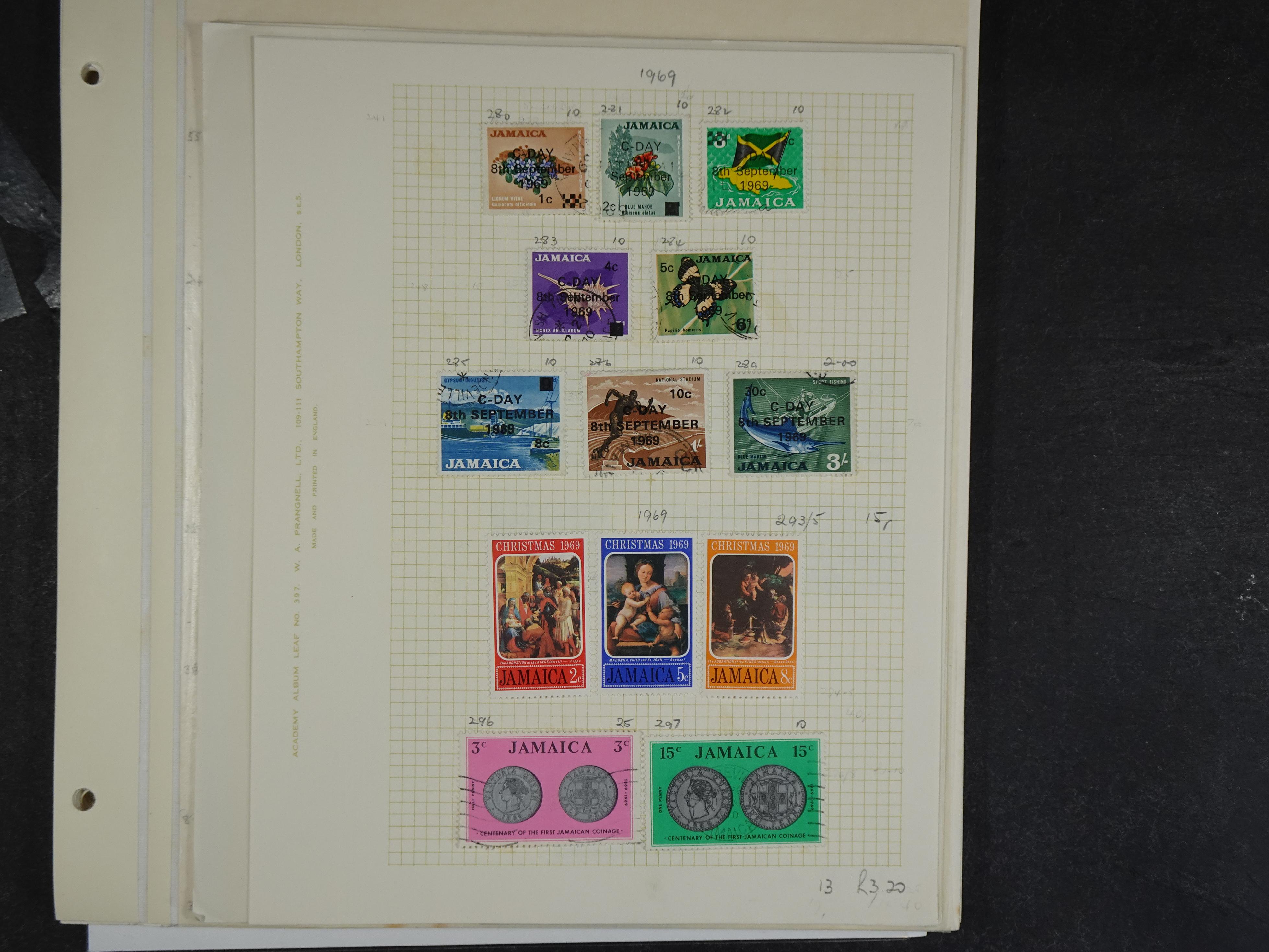 Verzameling vanaf klassiek met doubletten op bladen.
Bevat beter genoteerd. 21