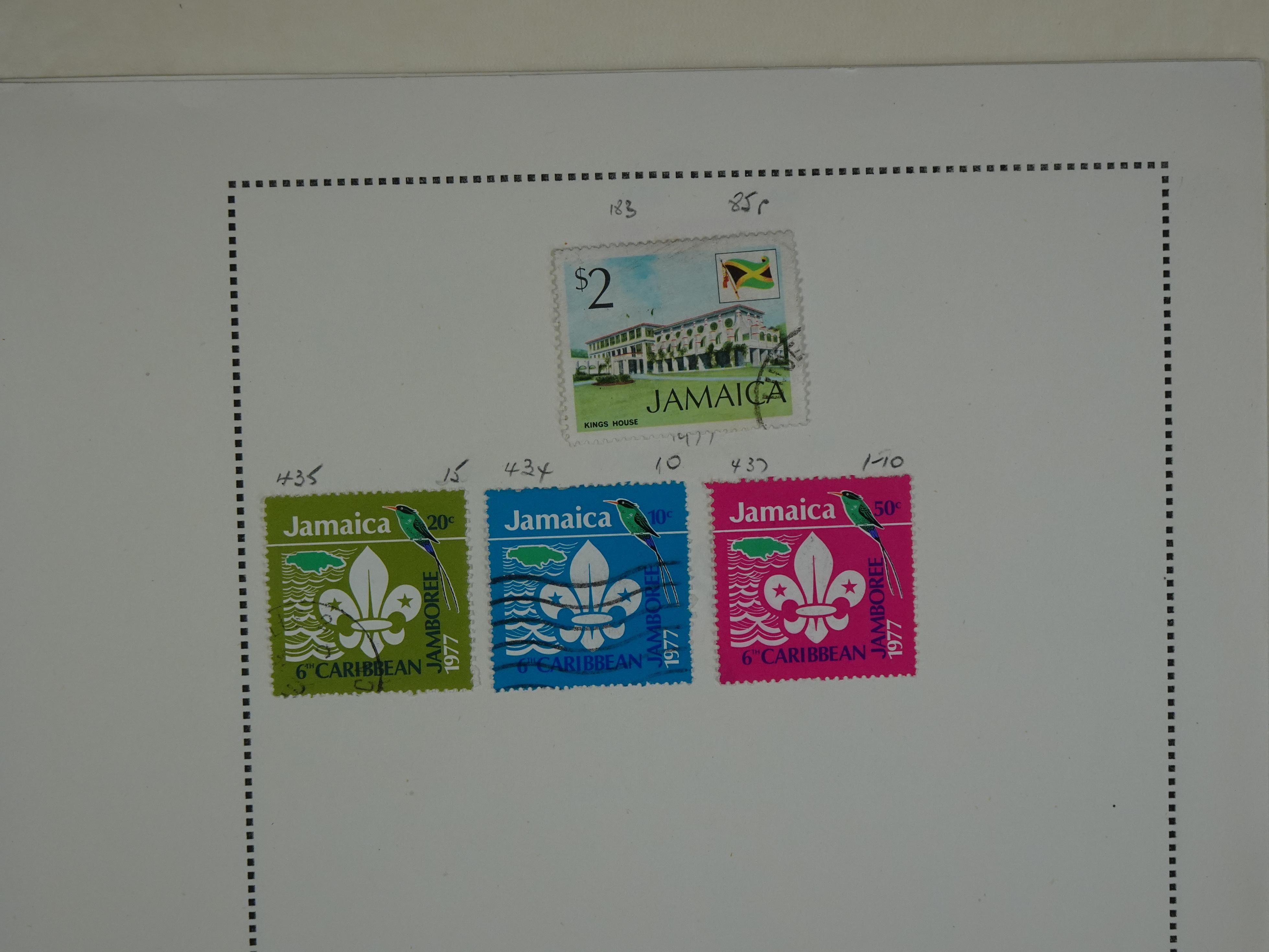 Verzameling vanaf klassiek met doubletten op bladen.
Bevat beter genoteerd. 23