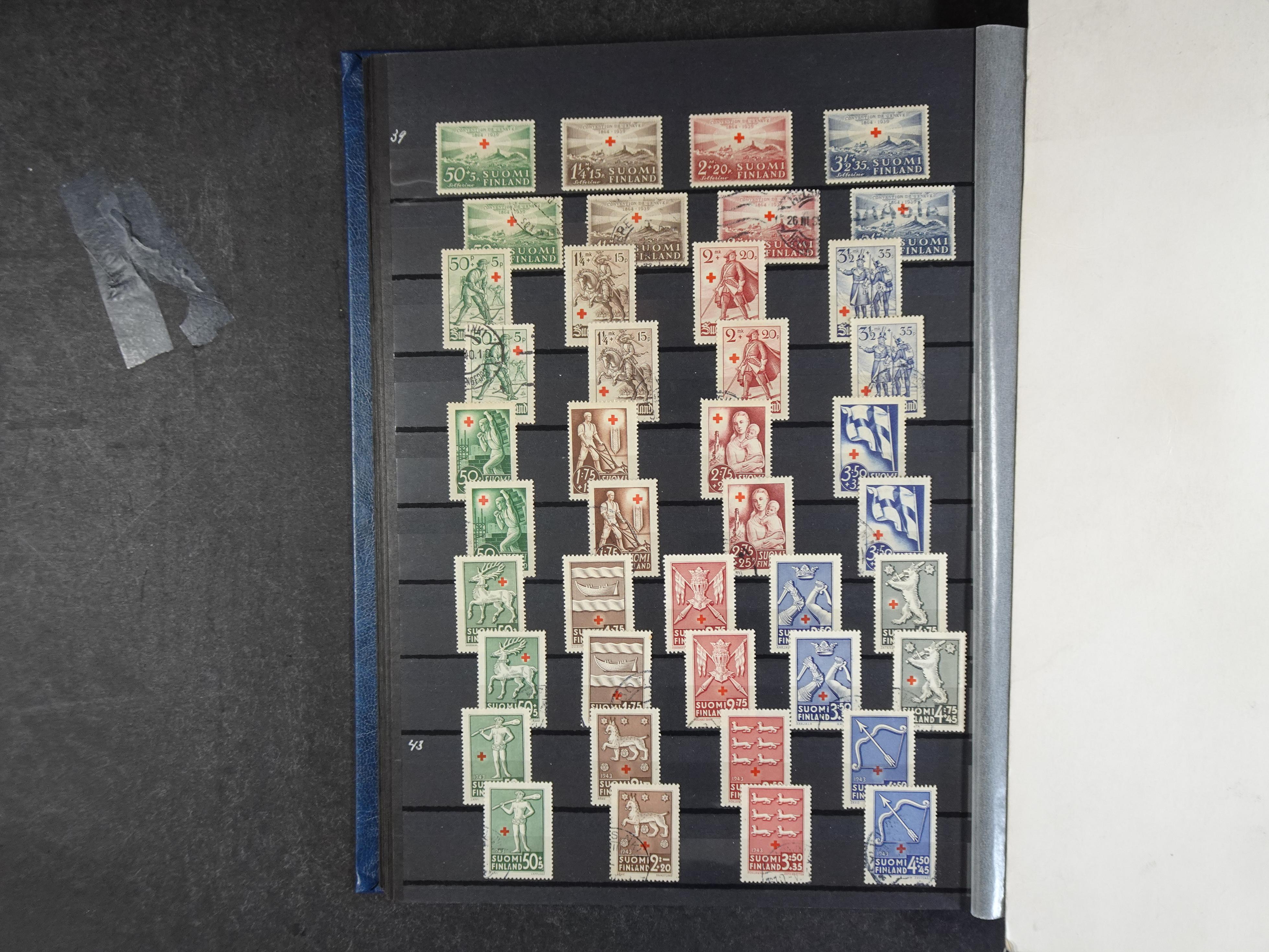 Mooie verzameling met beter materiaal onder andere Albanië, België, Frankrijk, Monaco, etc.
Veelal dubbel aanwezig.
Flinke cat. waarde. 20