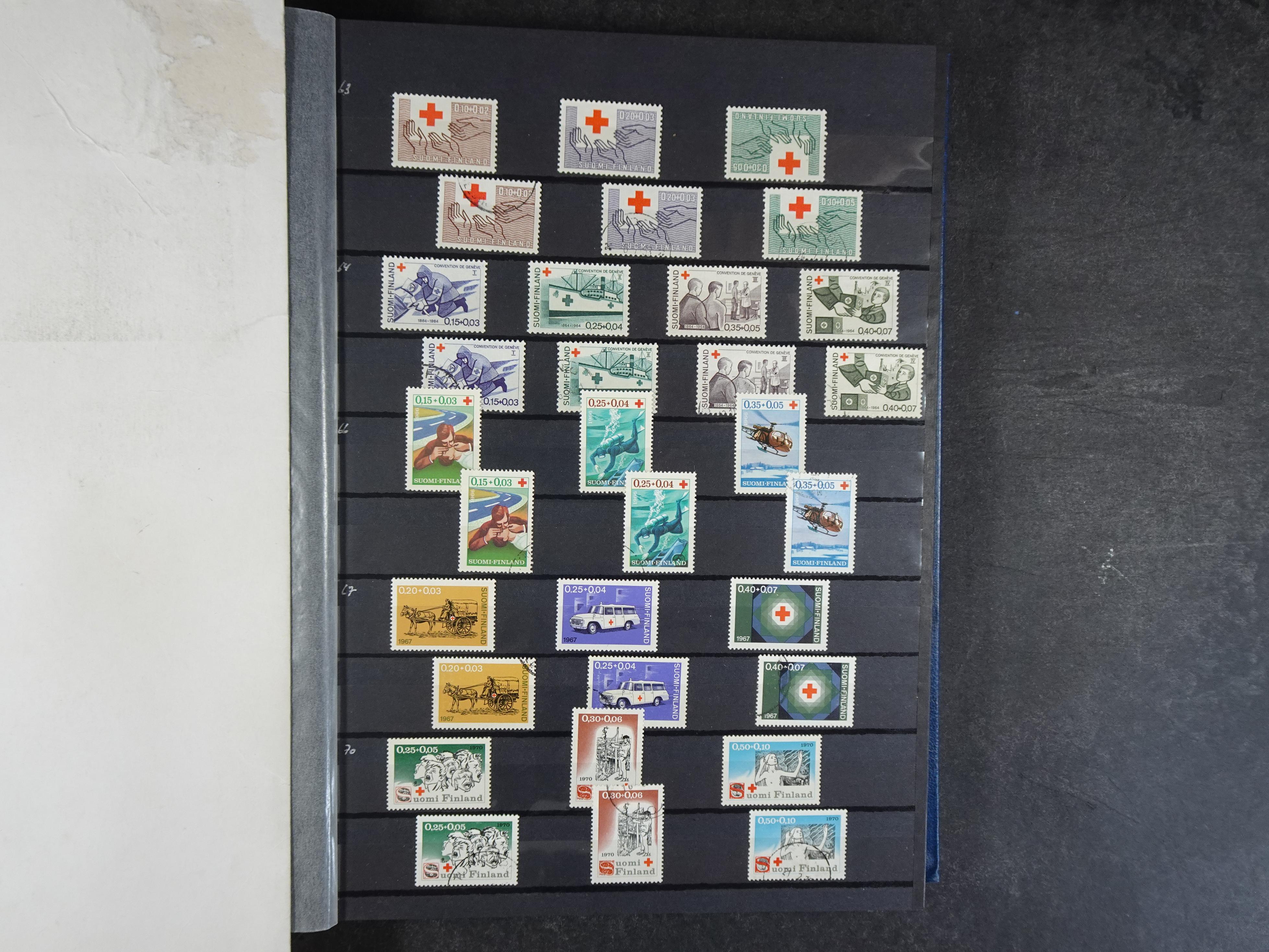 Mooie verzameling met beter materiaal onder andere Albanië, België, Frankrijk, Monaco, etc.
Veelal dubbel aanwezig.
Flinke cat. waarde. 23