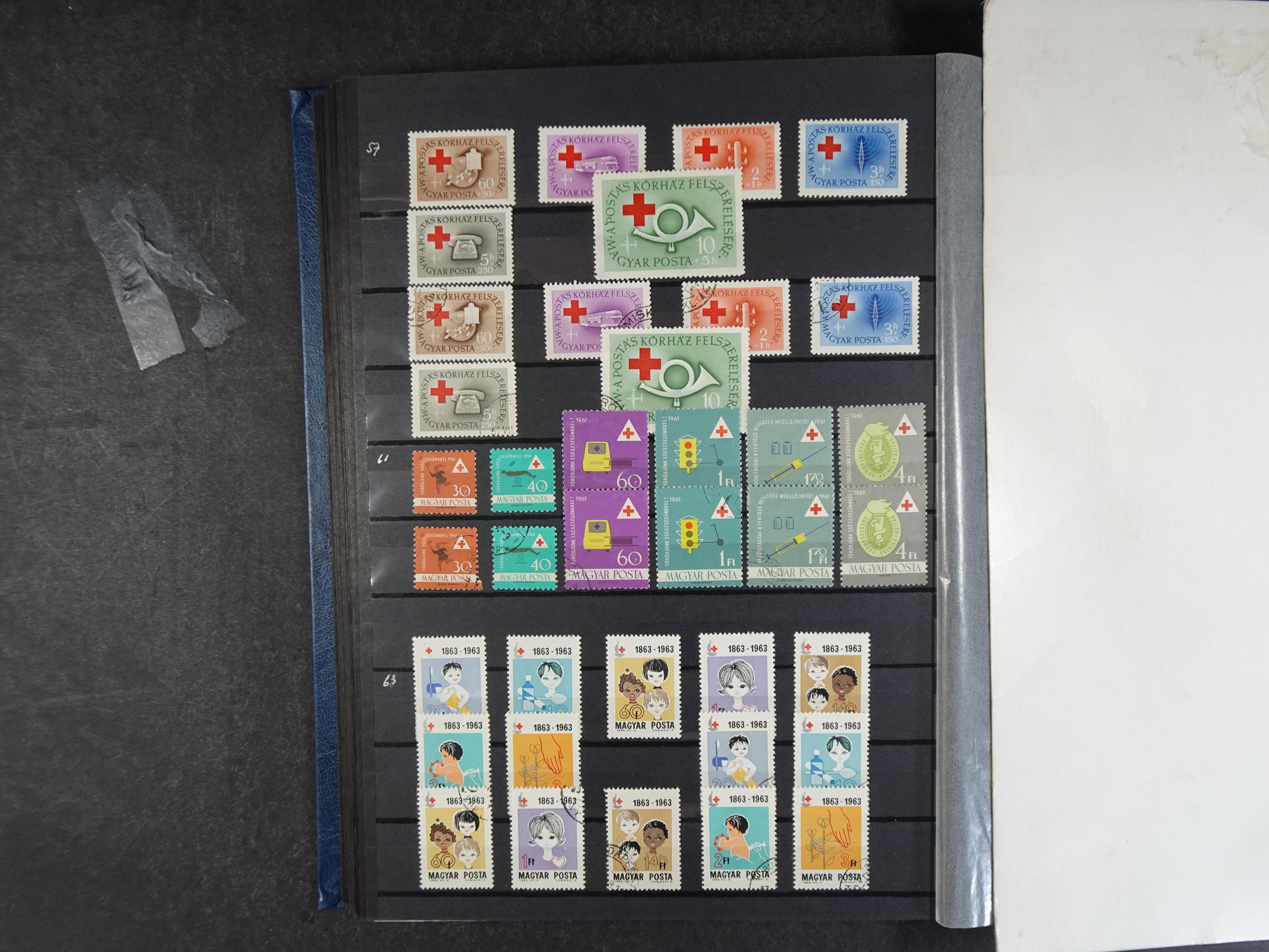 Mooie verzameling met beter materiaal onder andere Albanië, België, Frankrijk, Monaco, etc.
Veelal dubbel aanwezig.
Flinke cat. waarde. 36