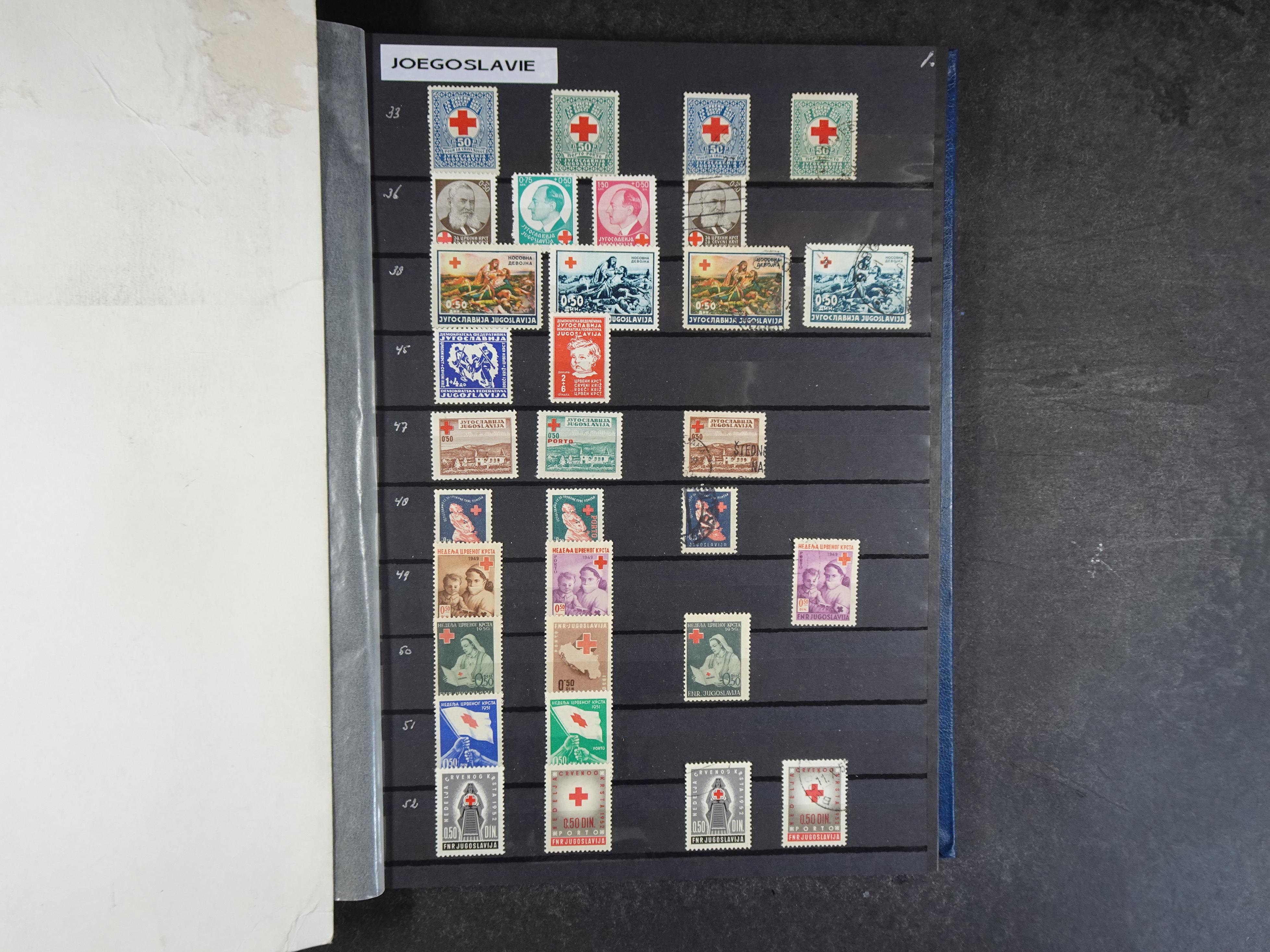 Mooie verzameling met beter materiaal onder andere Albanië, België, Frankrijk, Monaco, etc.
Veelal dubbel aanwezig.
Flinke cat. waarde. 39