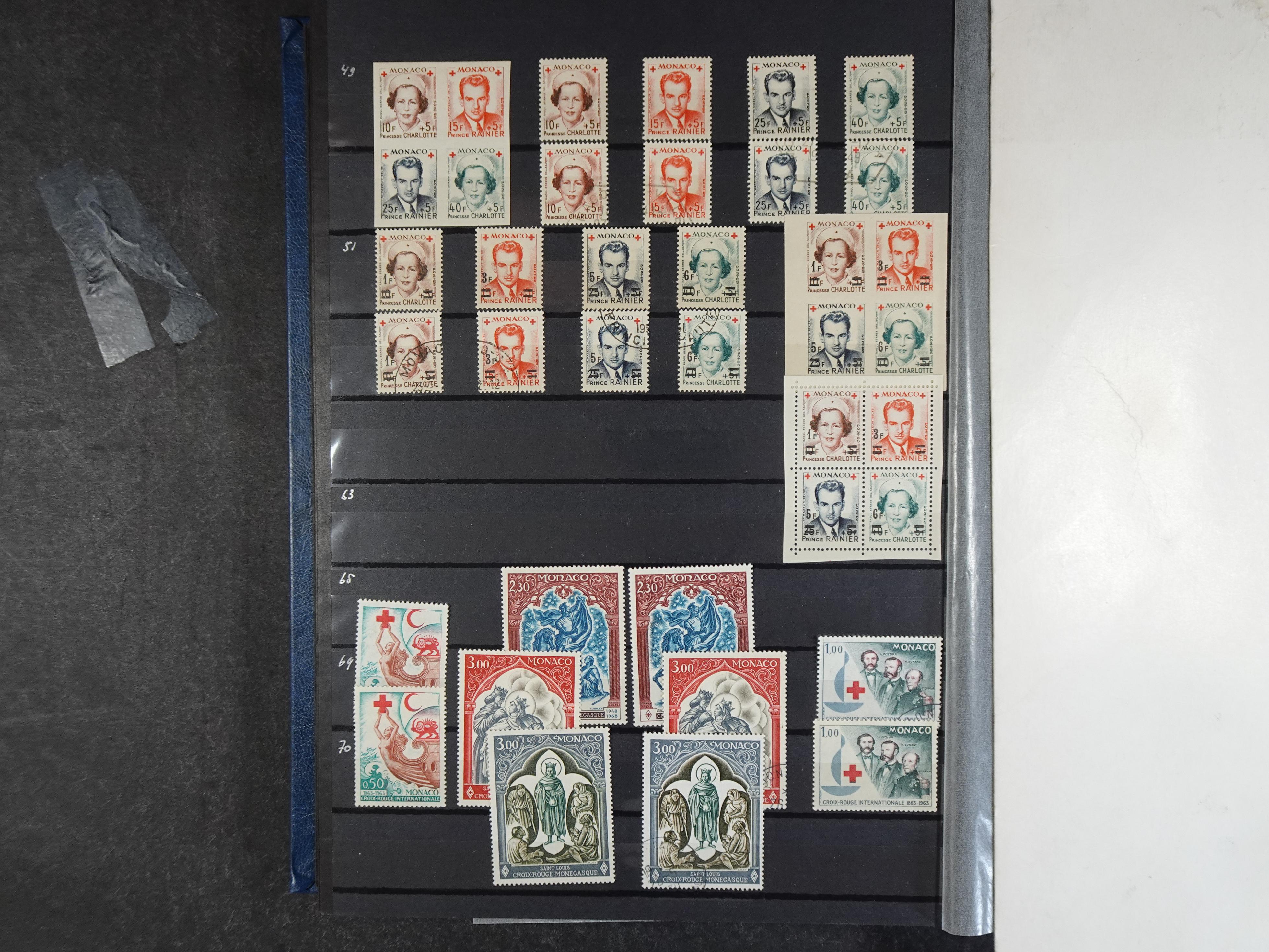 Mooie verzameling met beter materiaal onder andere Albanië, België, Frankrijk, Monaco, etc.
Veelal dubbel aanwezig.
Flinke cat. waarde. 52