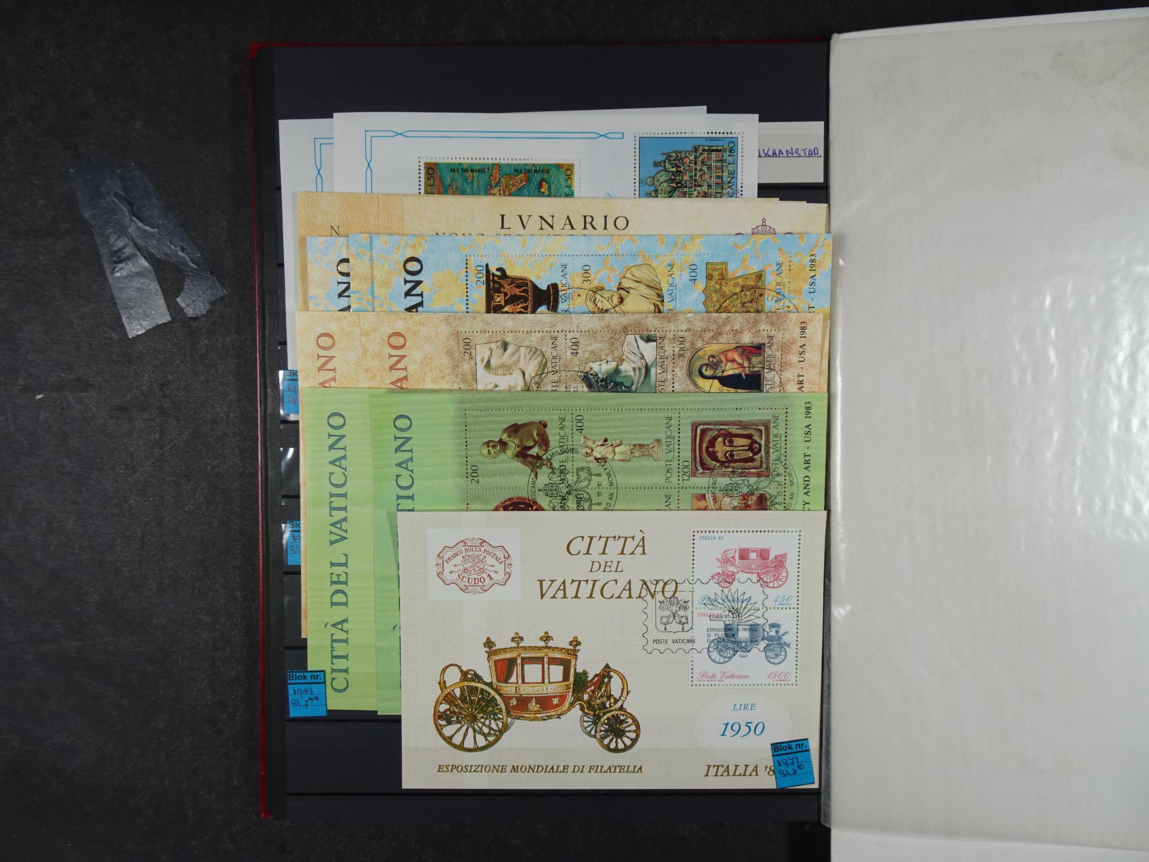 Mooie partij blokken en kleinbogen o.a. Belire blokken, San Marino. 14