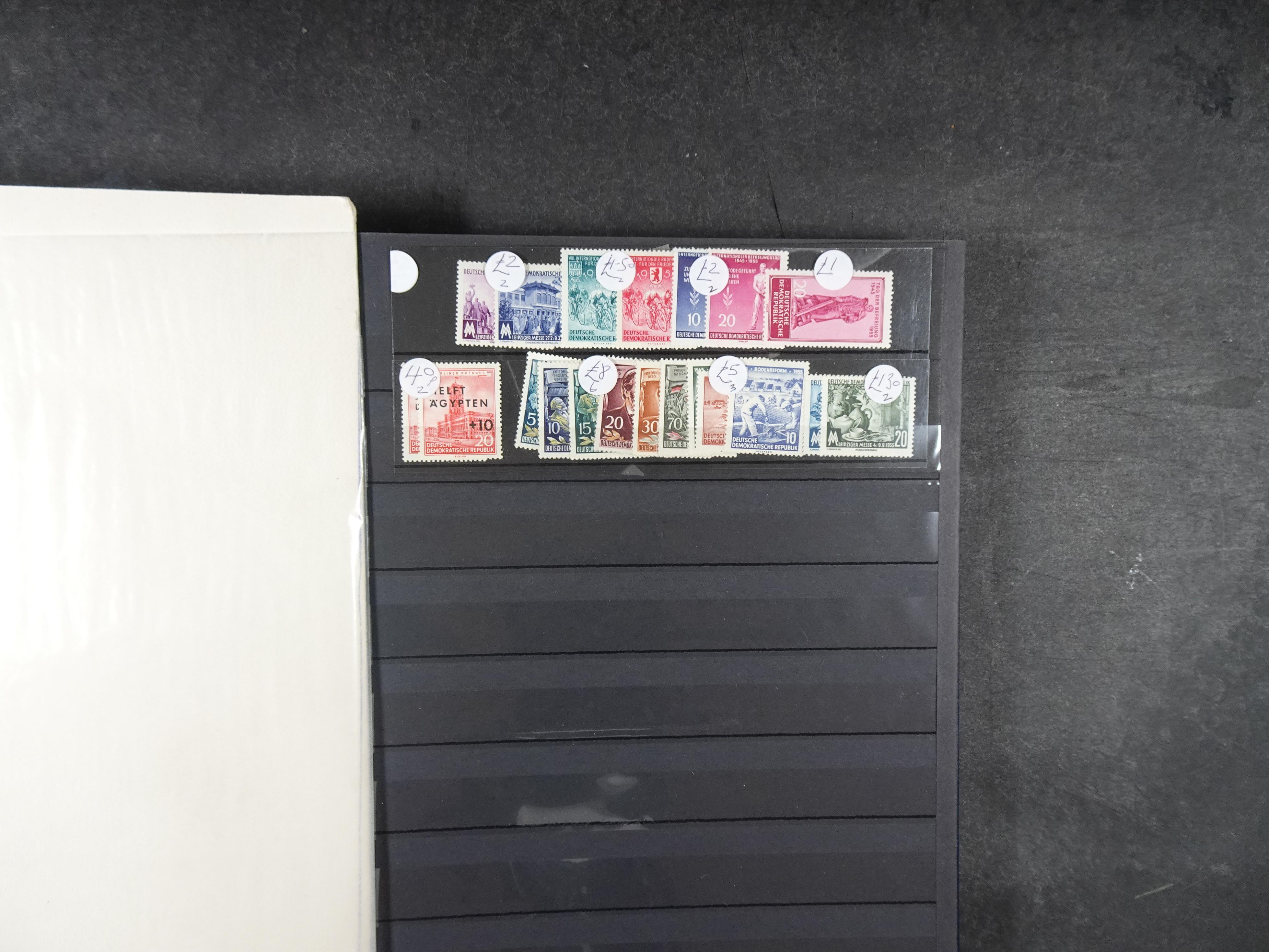 Mooie uitzoek partij met veel beter materiaal. Hoge waarde. 9