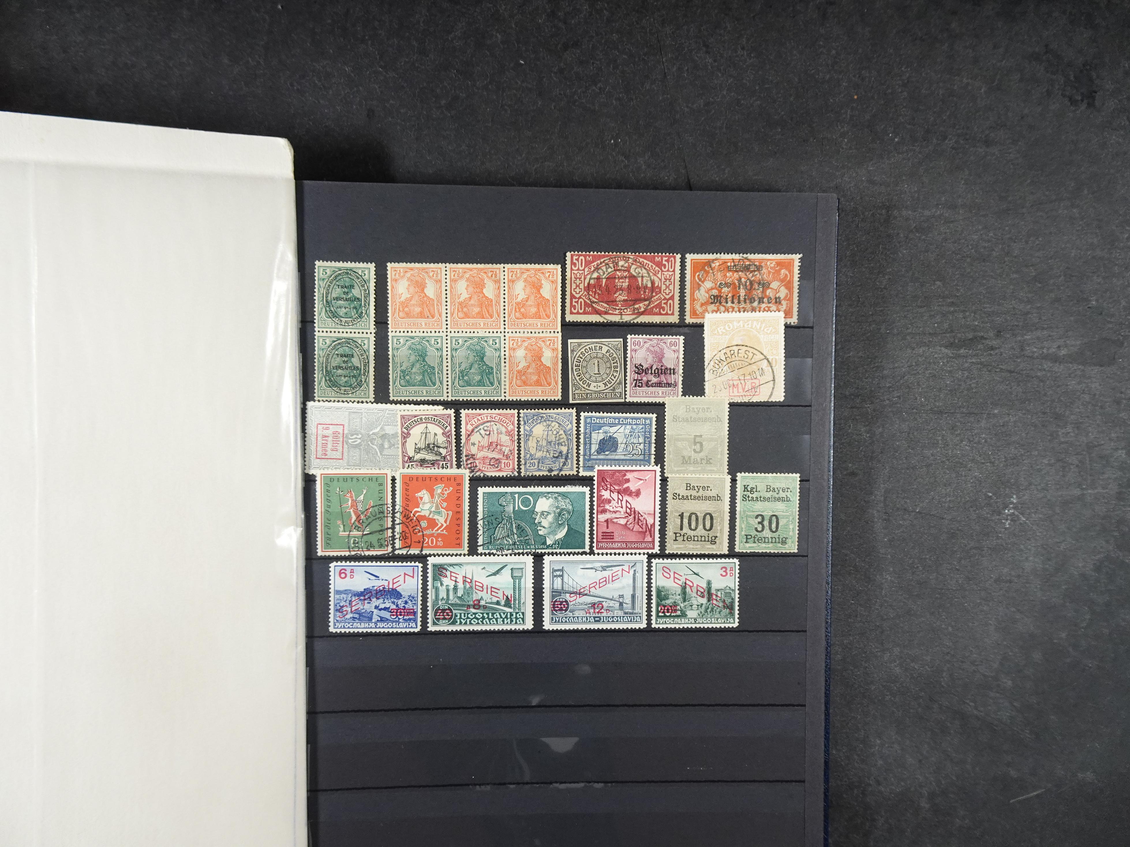 Mooie uitzoek partij met veel beter materiaal. Hoge waarde. 11