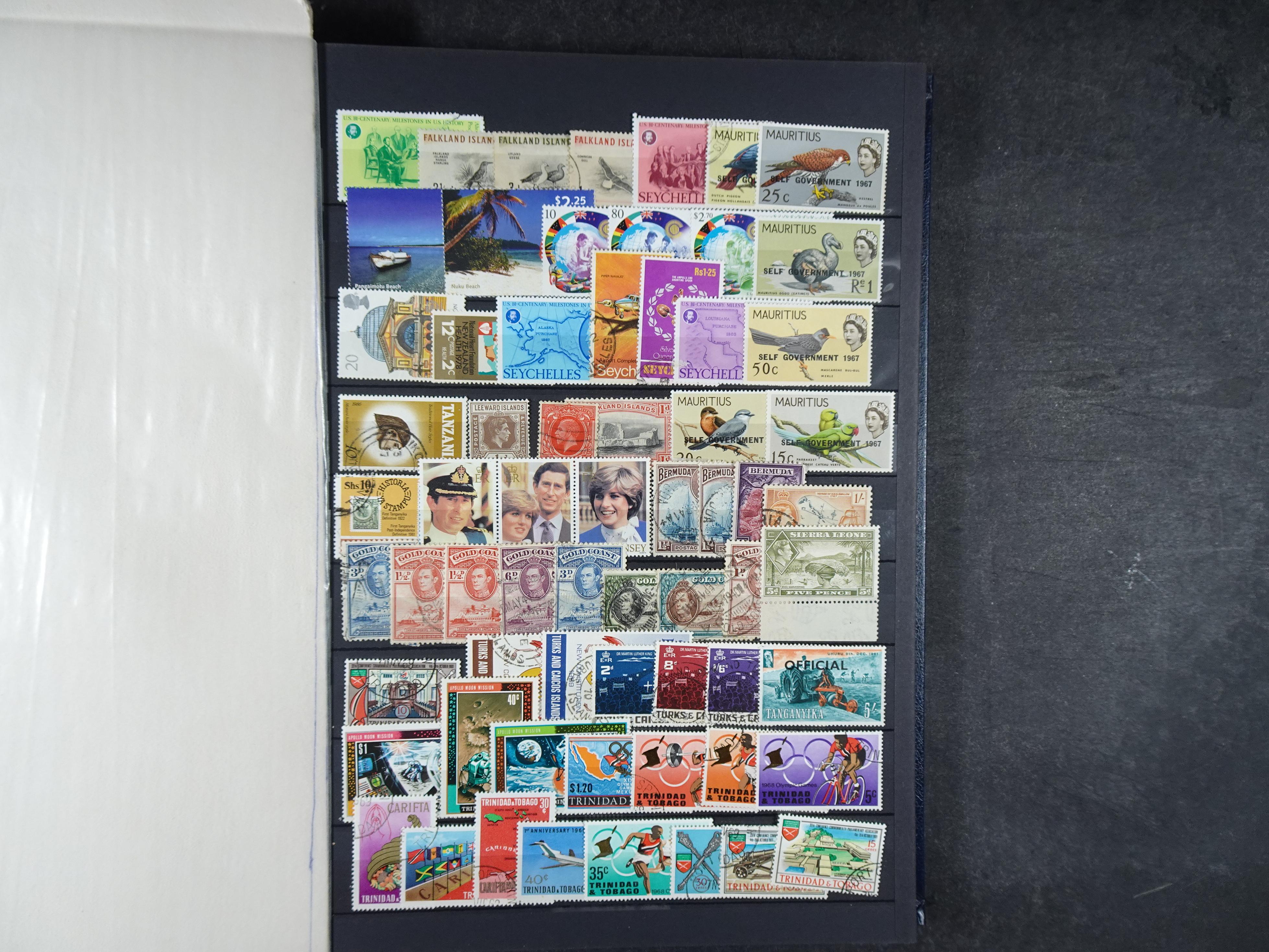 Mooie uitzoek partij met veel beter materiaal. Hoge waarde. 13