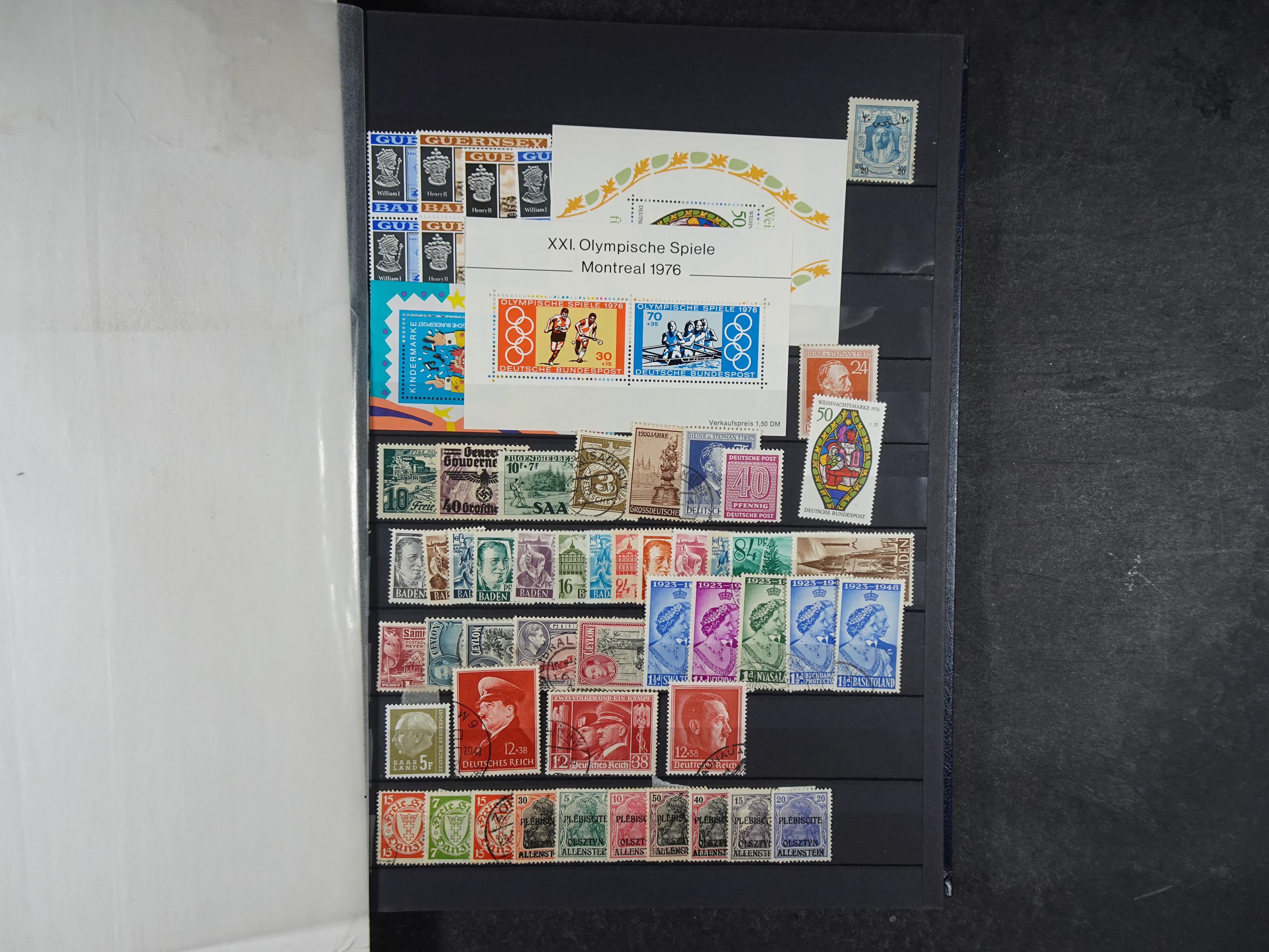 Mooie uitzoek partij met veel beter materiaal. Hoge waarde. 17