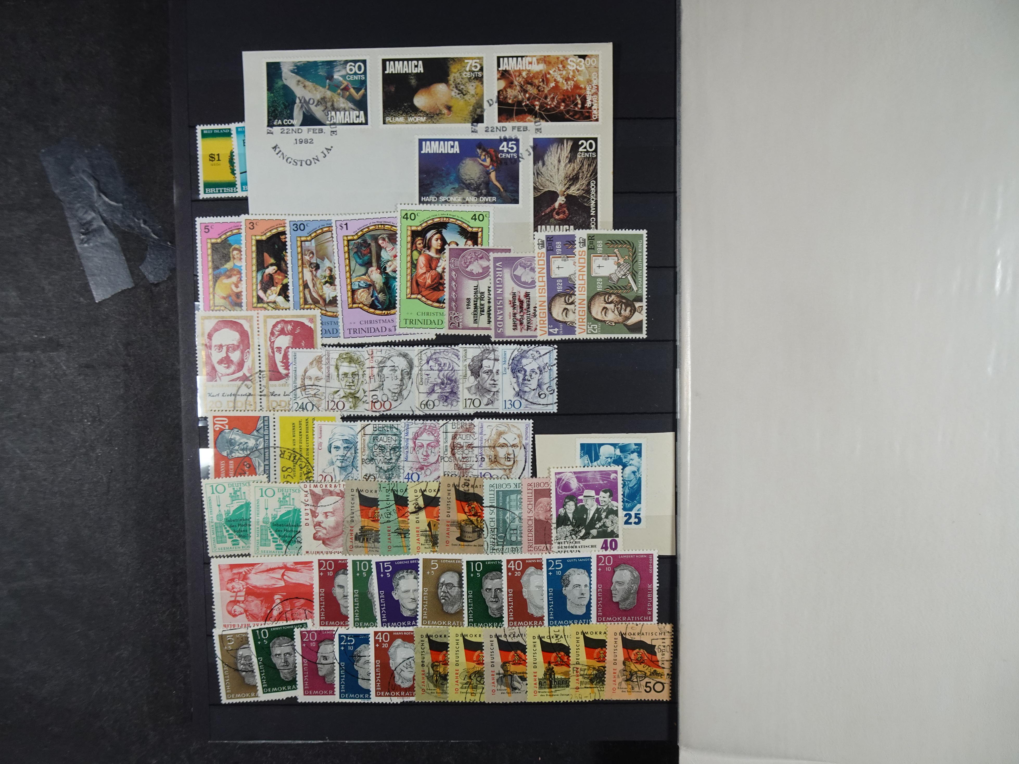 Mooie uitzoek partij met veel beter materiaal. Hoge waarde. 28