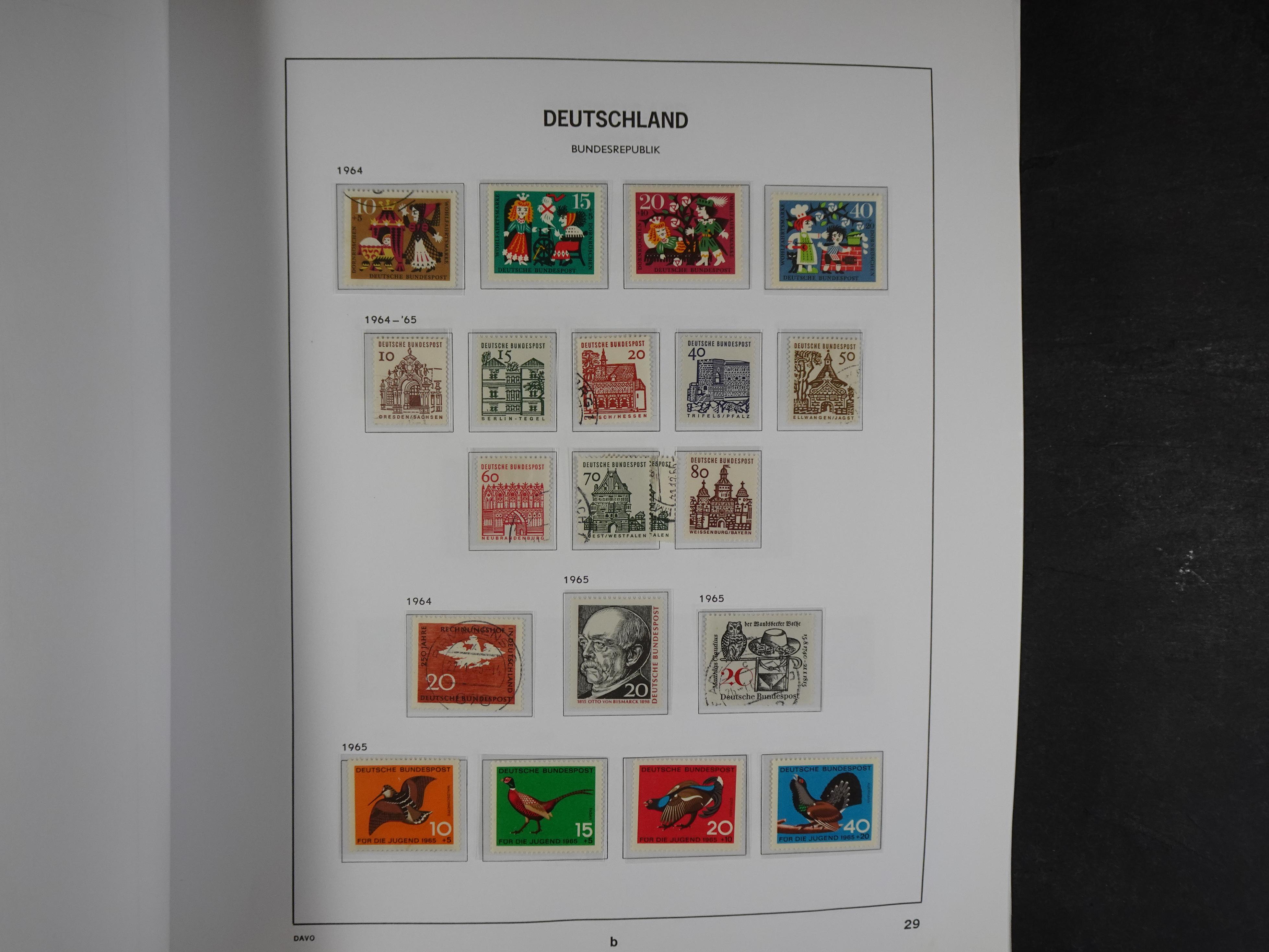 Collectie met goed begin periode. 24