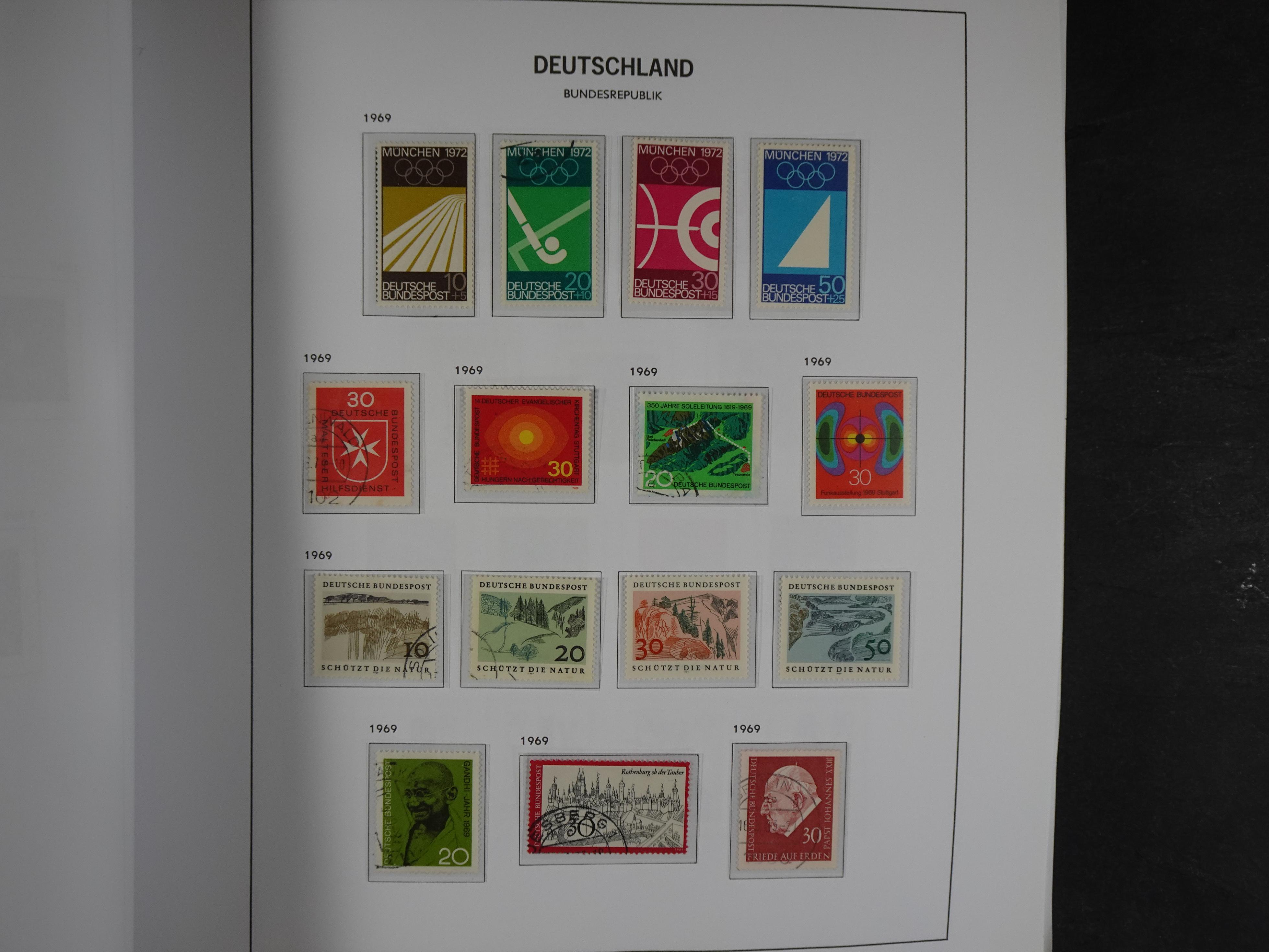 Collectie met goed begin periode. 33