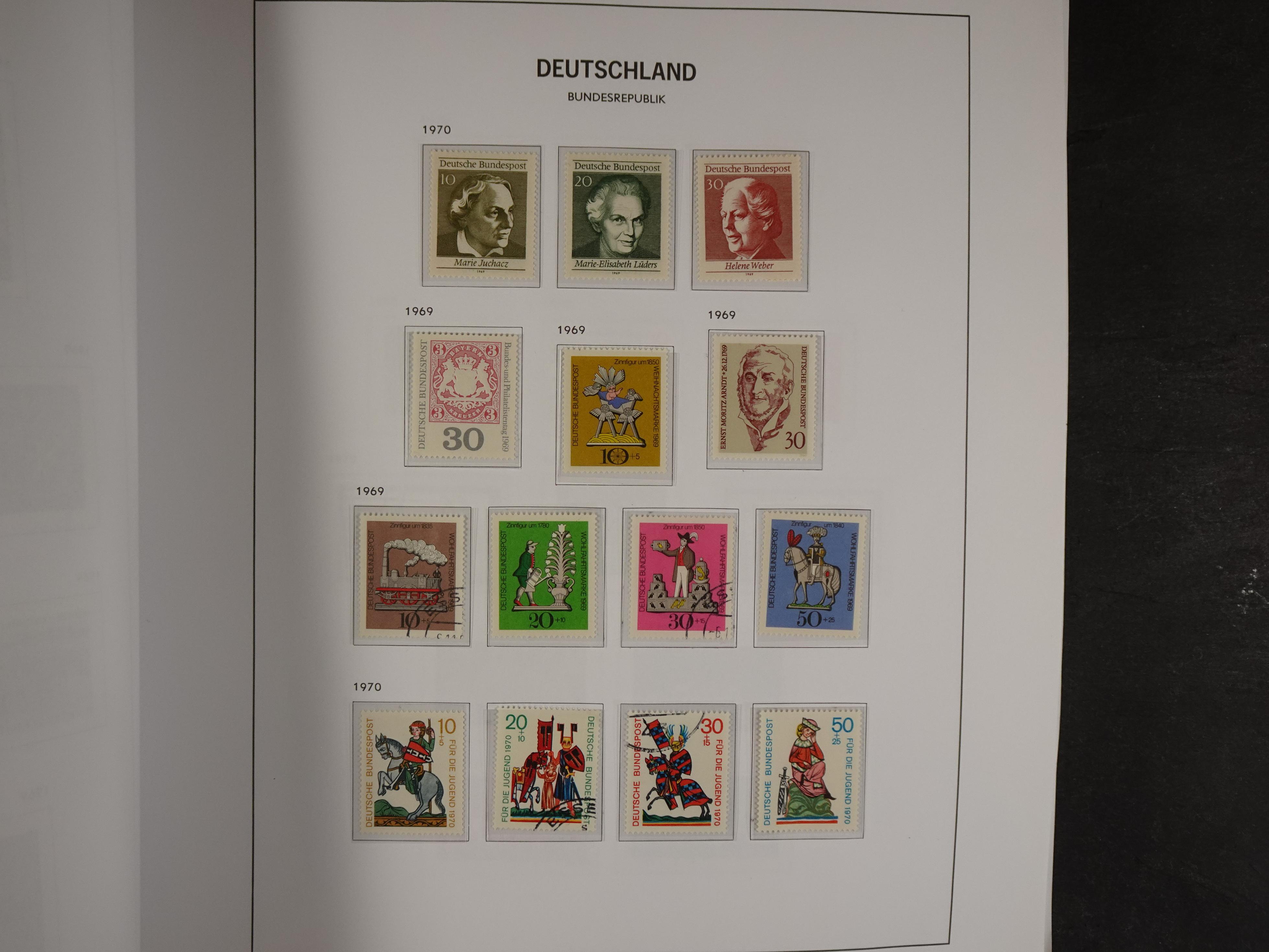 Collectie met goed begin periode. 34