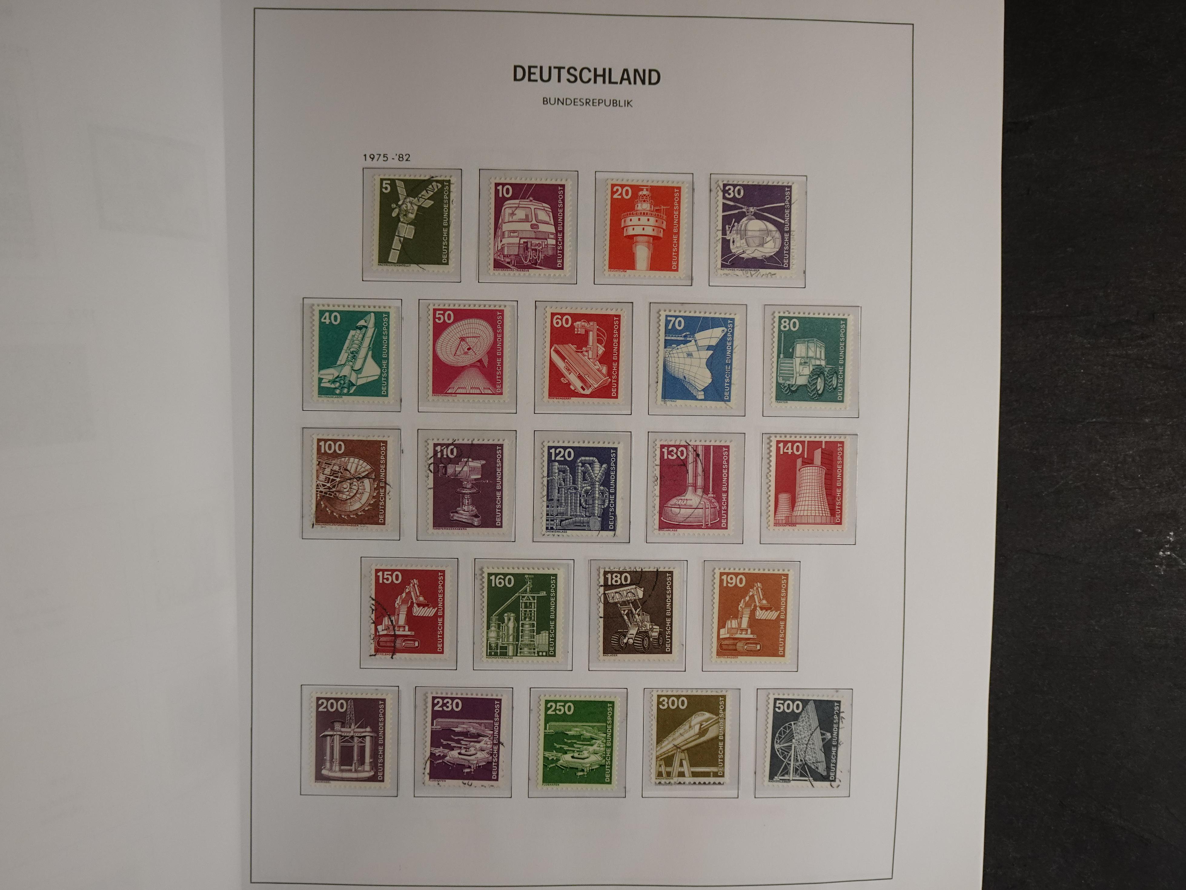 Collectie met goed begin periode. 53