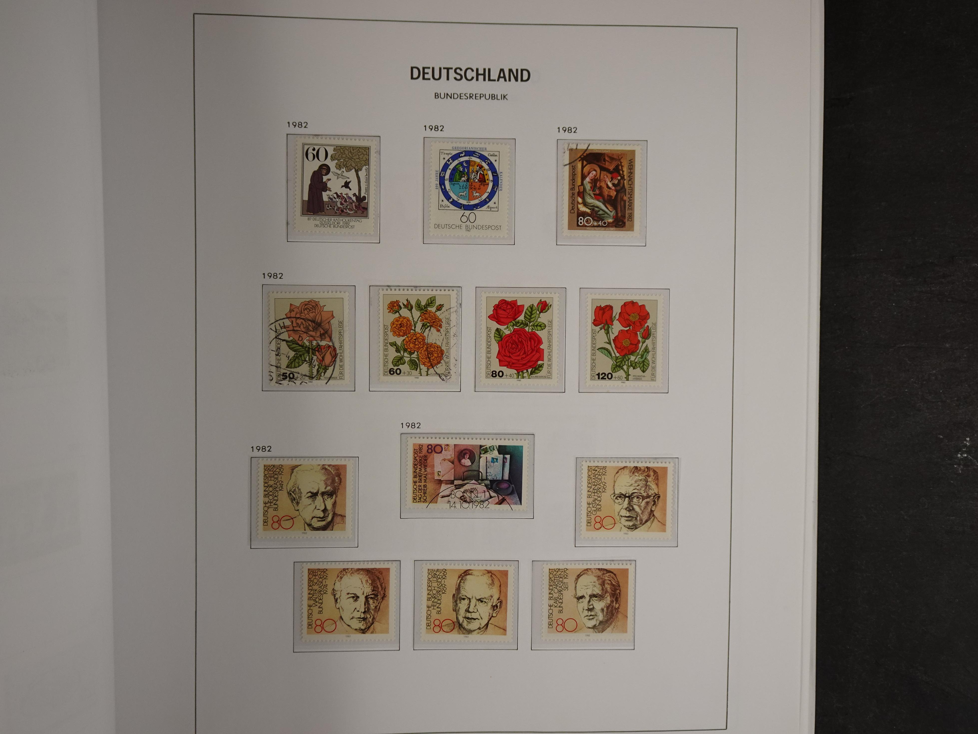 Collectie met goed begin periode. 77