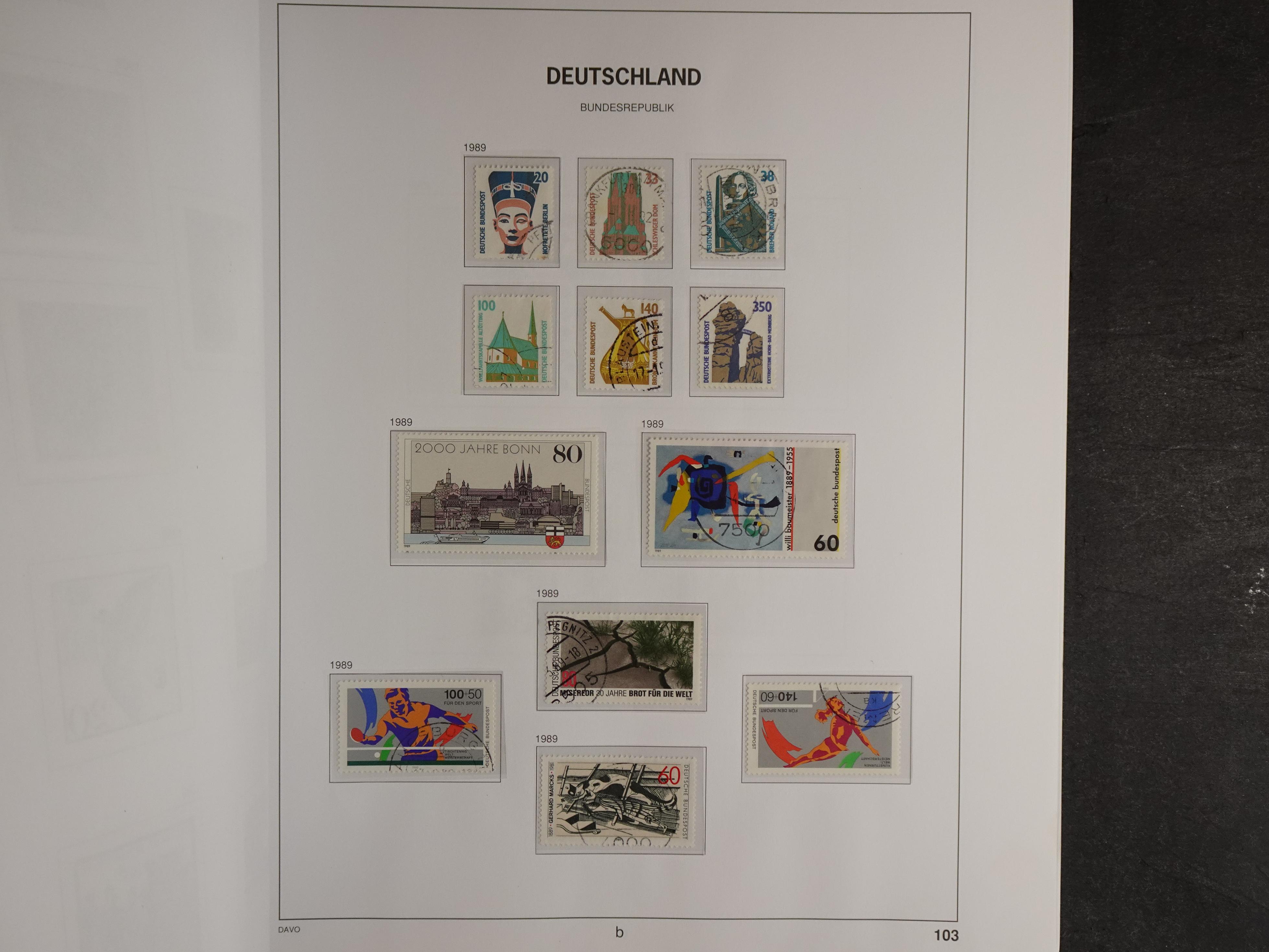 Collectie met goed begin periode. 98